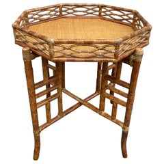 Table à plateau en bambou de style chinoiseries Mc Guire