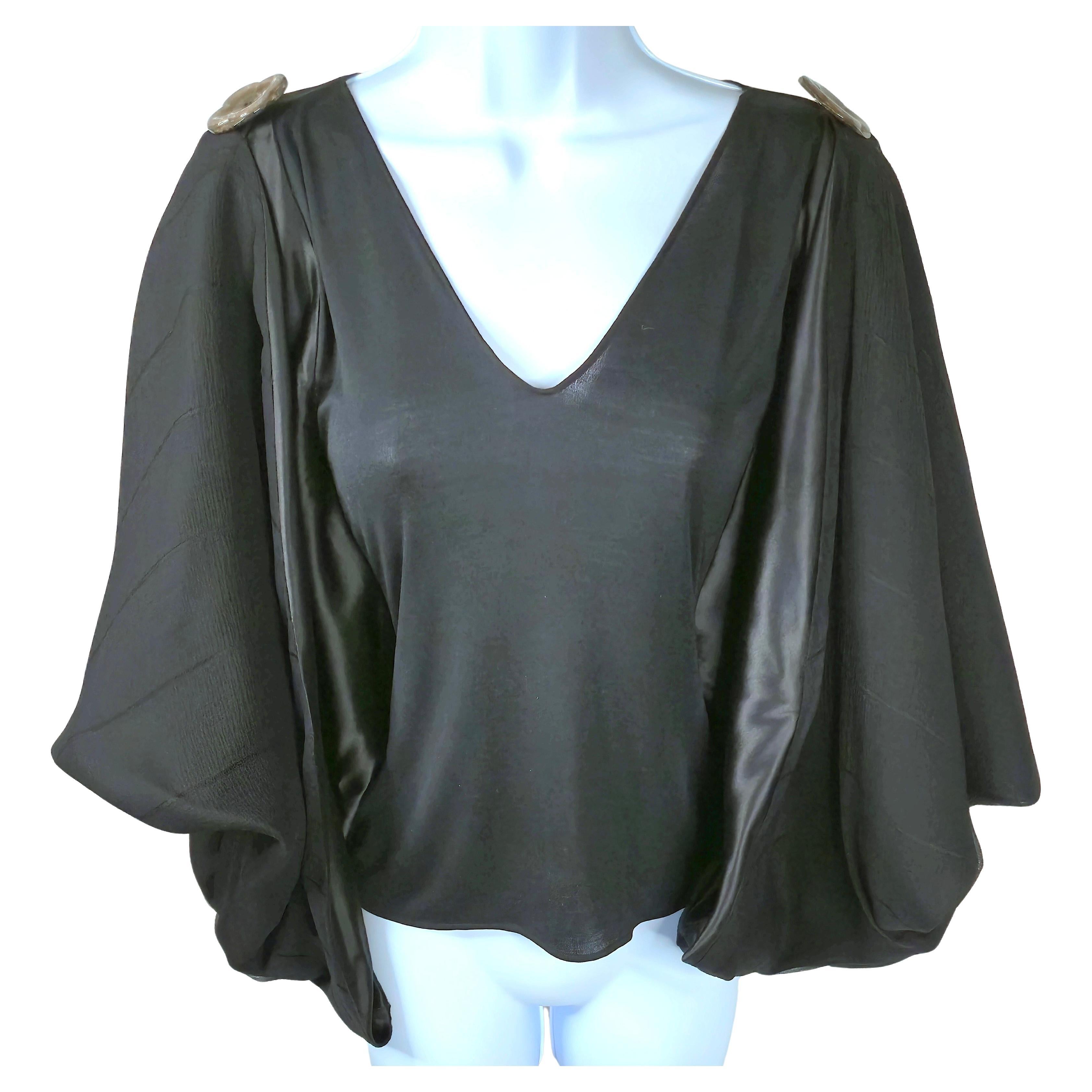 McCartney SS2003 Seide Chiffon Satin Übergröße Cabrio-Ärmel durchsichtiges Strick-Top (Grau) im Angebot