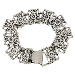McClelland Barclay Sterlingsilber-Gliederarmband mit Blumenmuster-Paneel # 19449