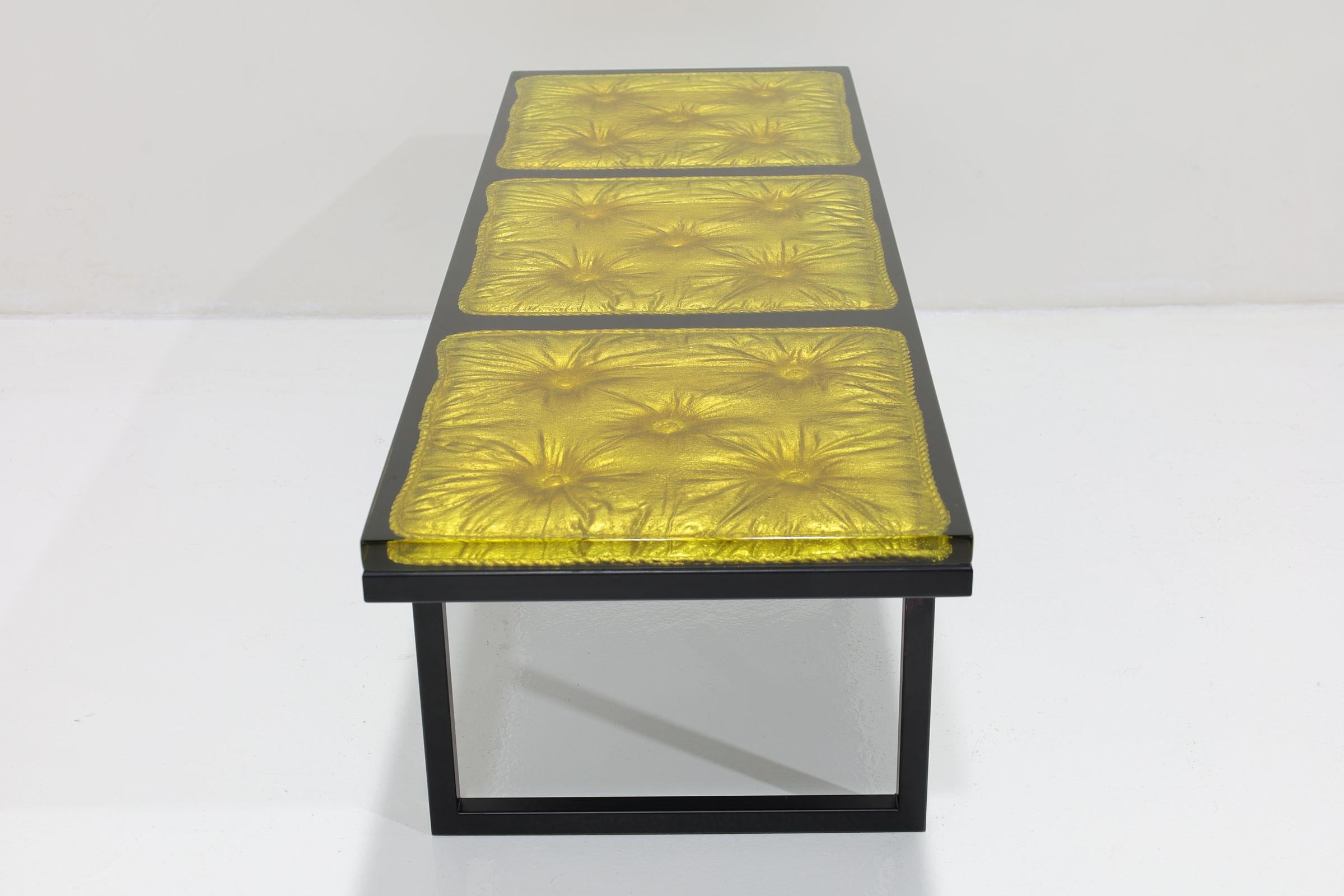 Banco o Mesa Cocktail McCollin Bryan Barbarella de Bronce y Resina en venta 3