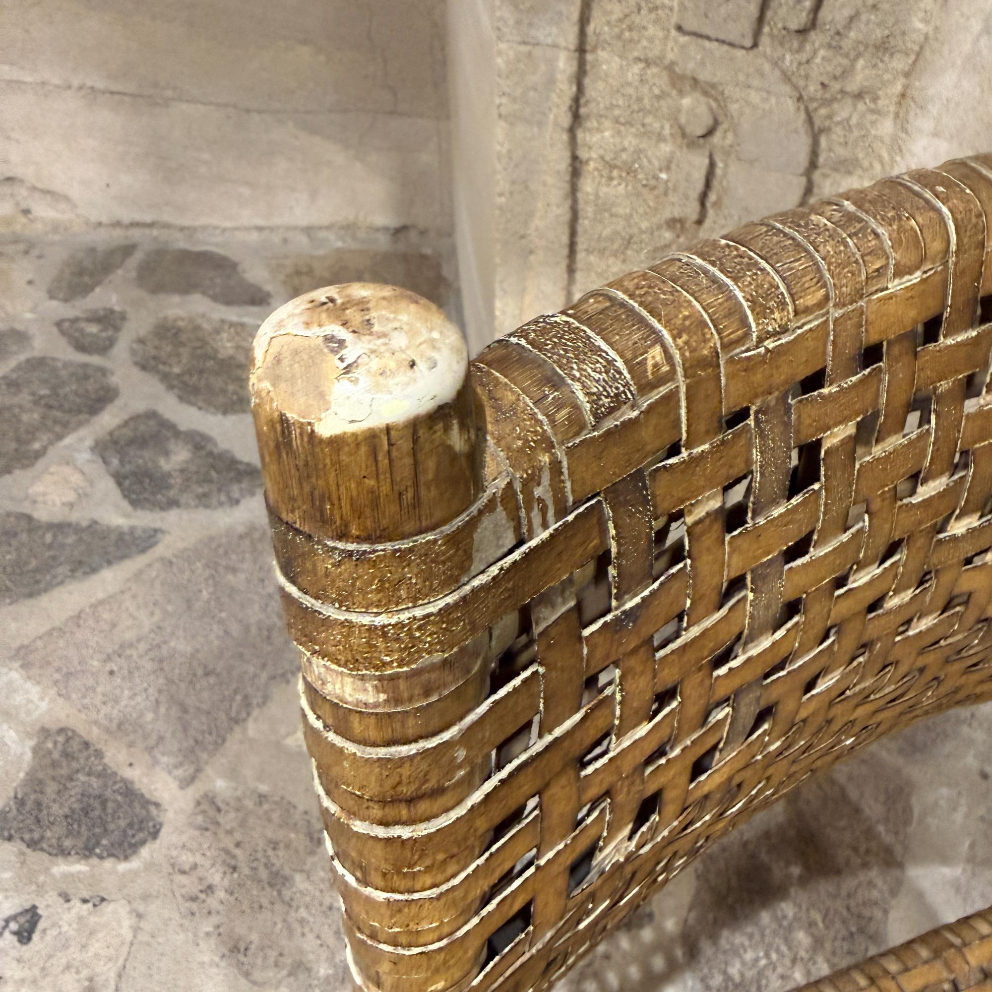 McGuire Antalya Poltrona da regista in rattan intrecciato con pelle di rawhide intrecciata in vendita 5