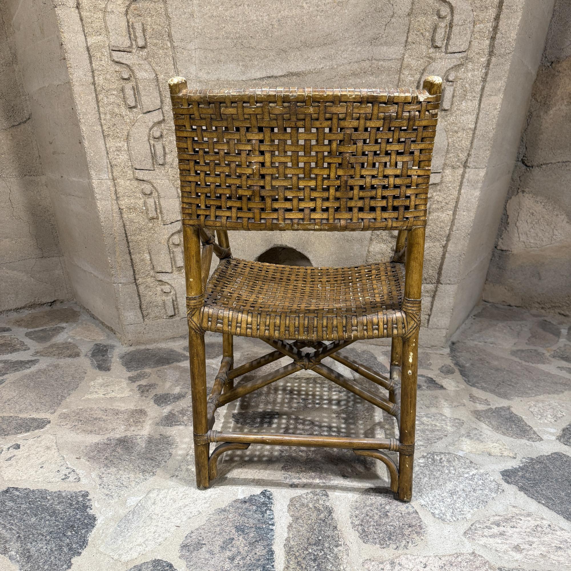Pelle McGuire Antalya Poltrona da regista in rattan intrecciato con pelle di rawhide intrecciata in vendita