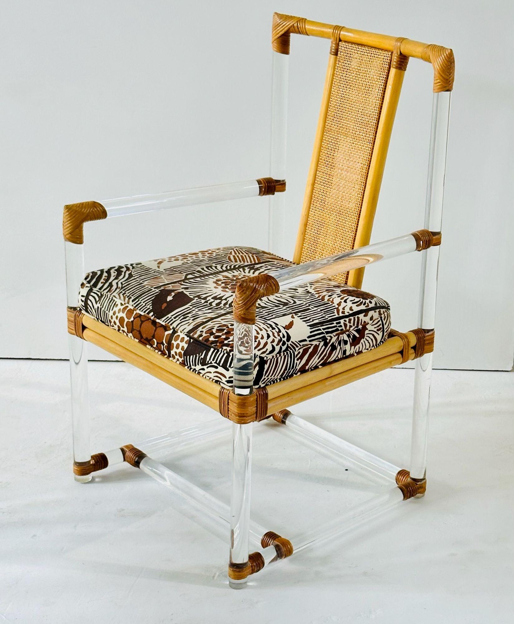 McGuire Schreibtisch und Stuhl aus Bambus und Lucite, 1980 im Angebot 1