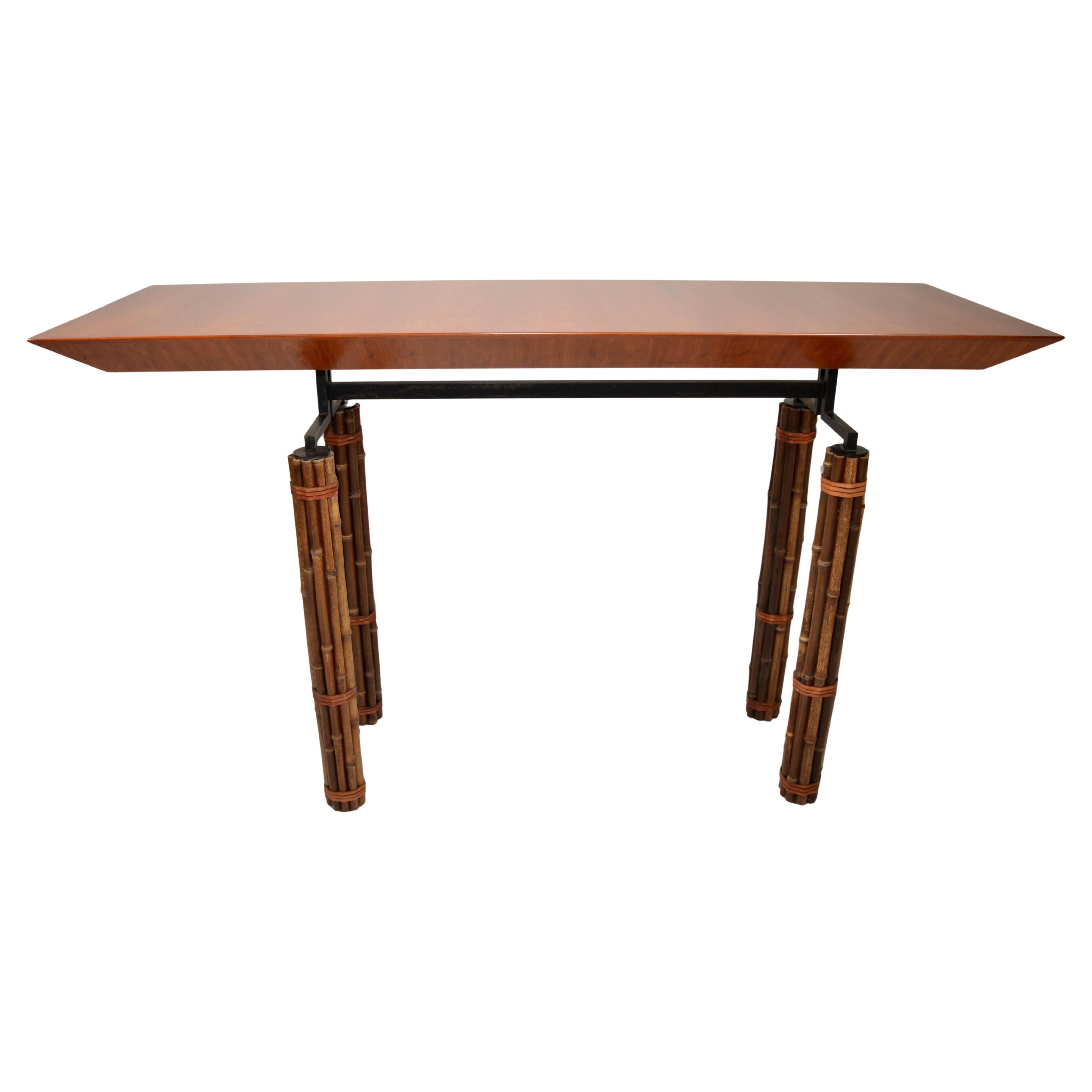 McGuire-Konsolentisch Richard Hannum Huxley Kollektion Faux Bambus Kirschbaumholz