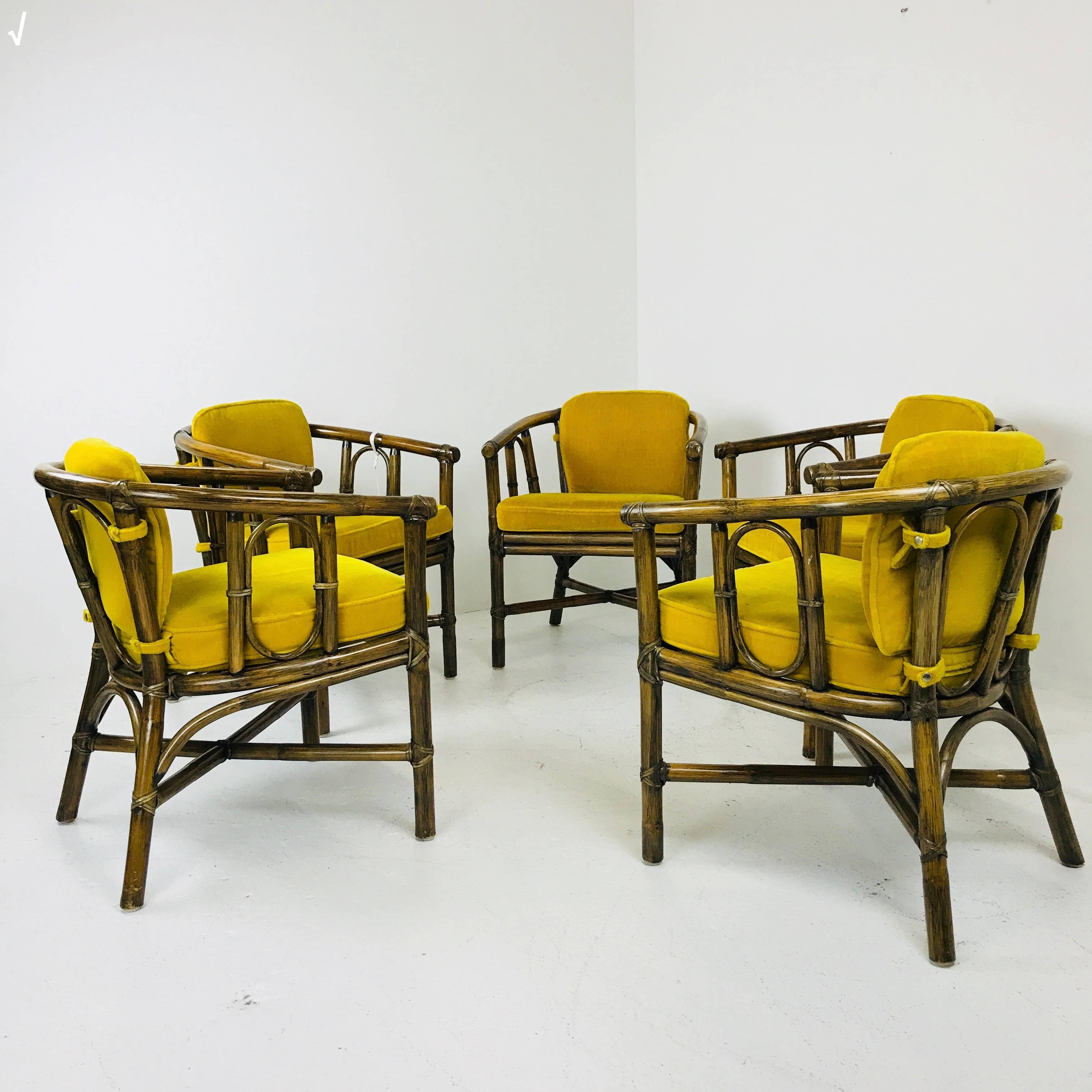 McGuire Dining Set with Five Chairs and Round Table In Good Condition In Dallas, TX