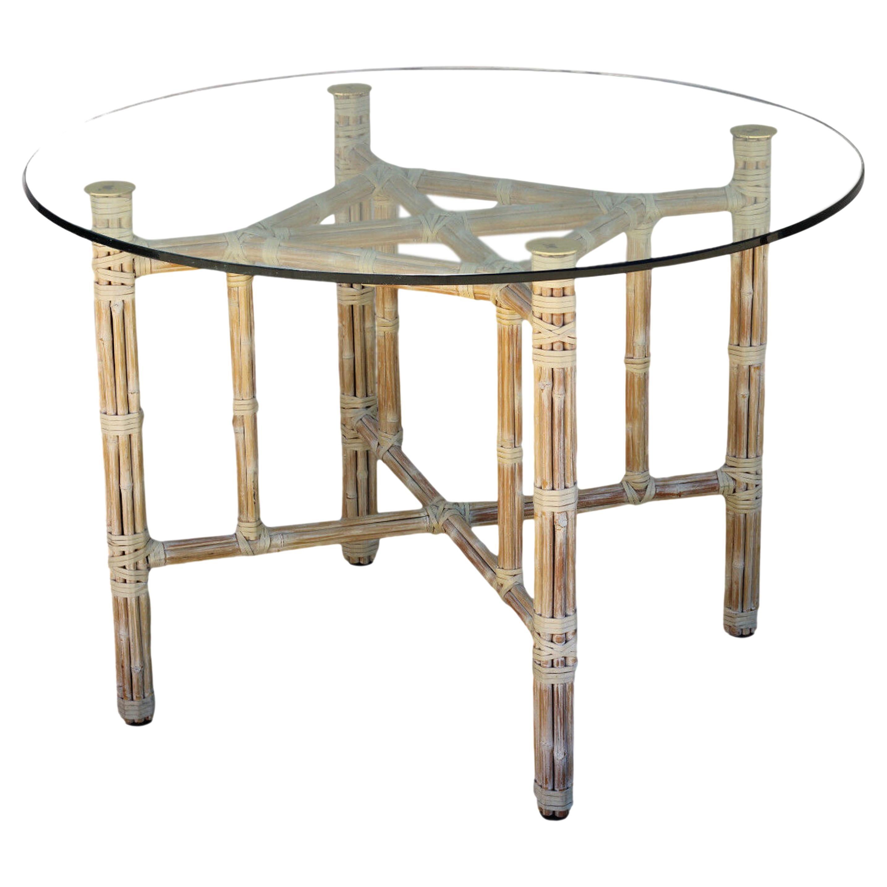 Base de table de salle à manger en bambou organique moderne McGuire