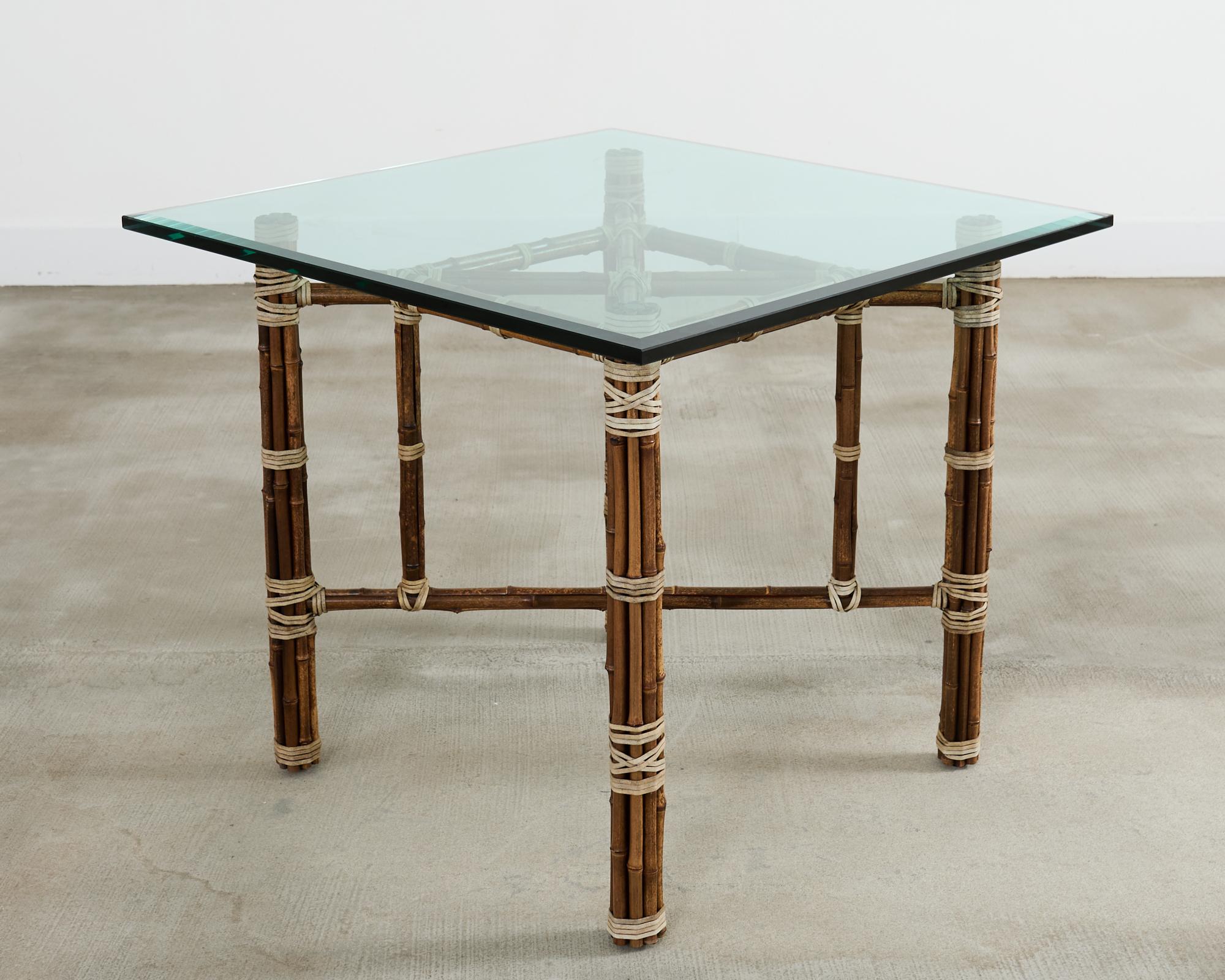 Américain Table de salle à manger moderne et organique McGuire en verre de bambou en vente