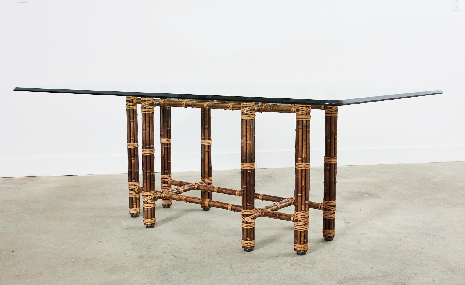 Table de salle à manger rectangulaire en bambou organique et moderne McGuire en vente 4