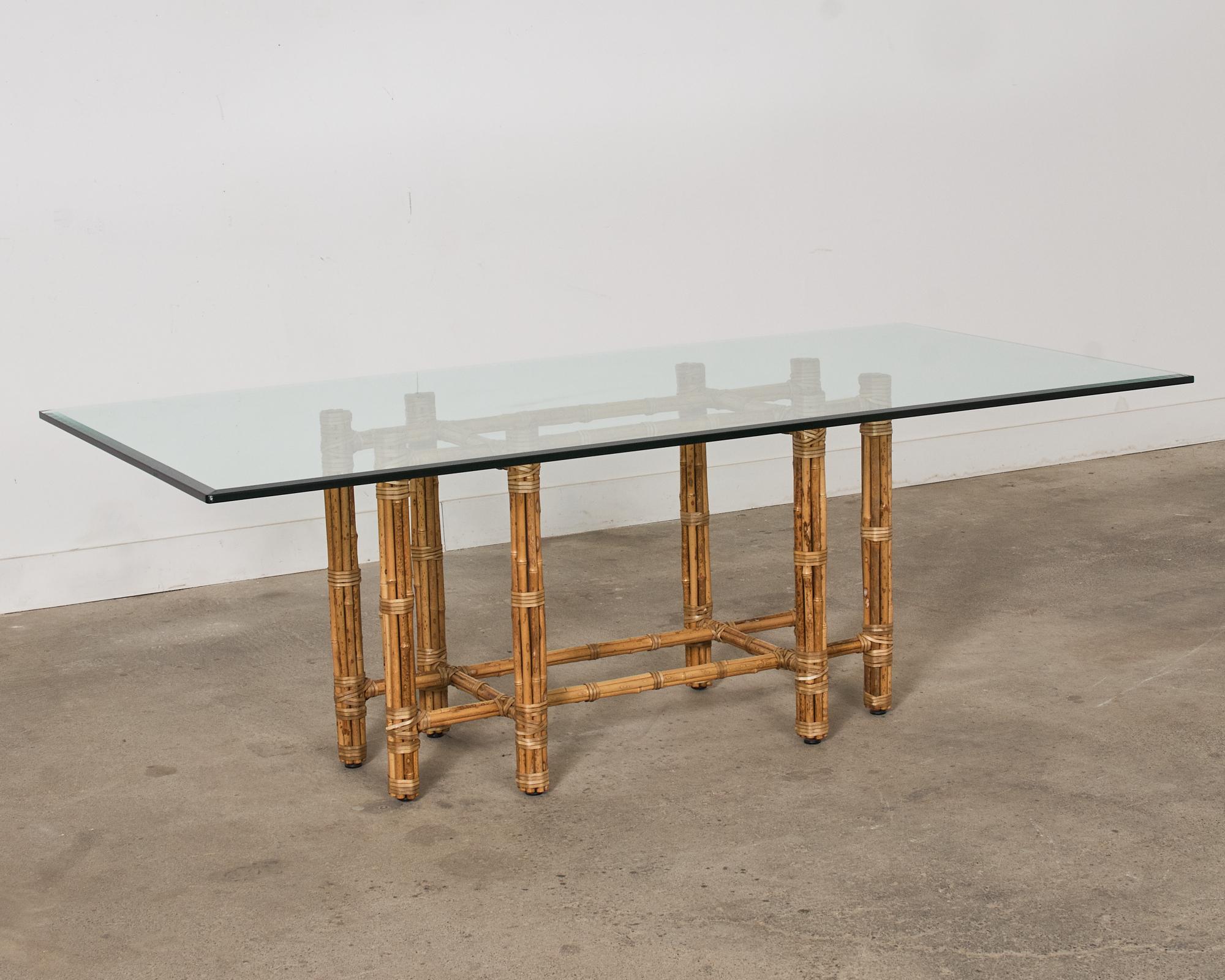 Table de salle à manger rectangulaire organique moderne McGuire en bambou blond en vente 3