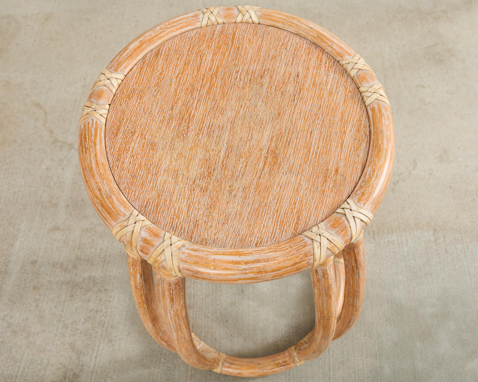 Fait main The Modern Modernity Drum Drink Table en rotin cérusé en vente
