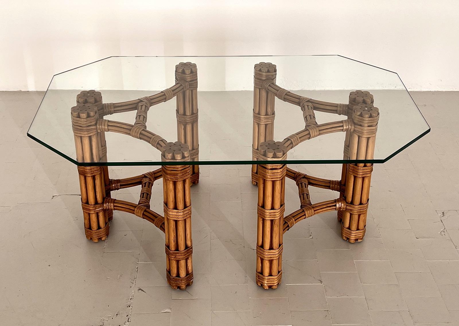 Table basse ou table d'appoint moderne et organique McGuire en bambou avec sangle en cuir en vente 5