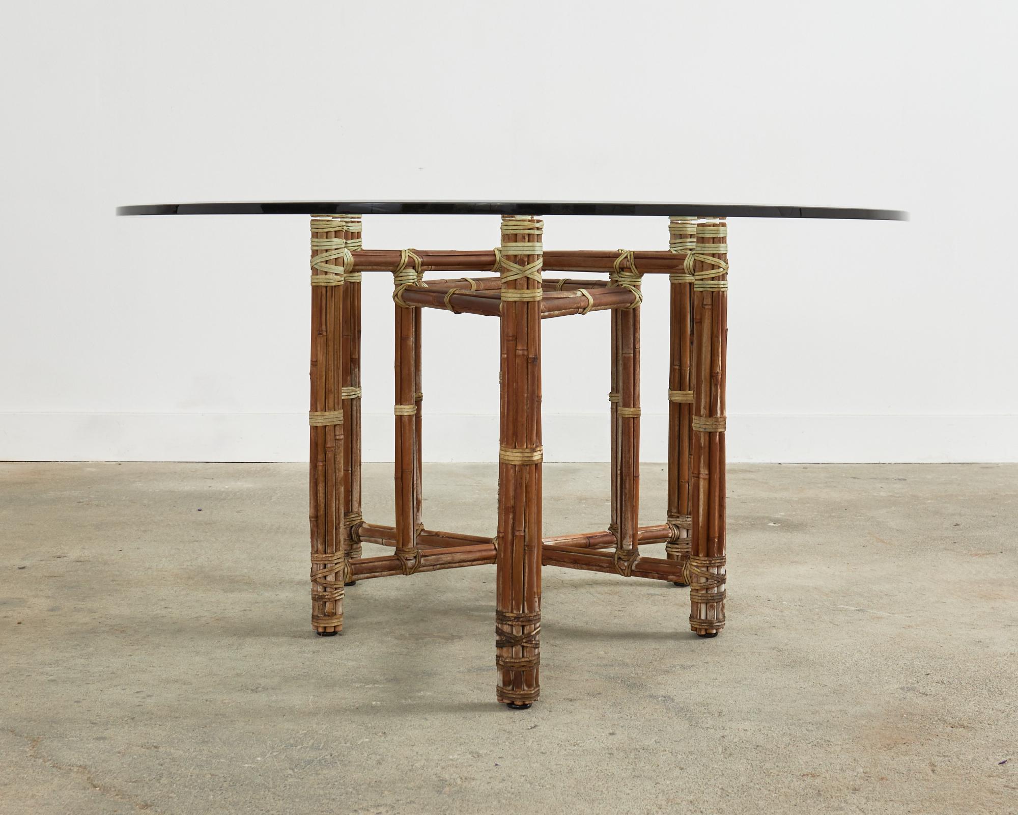 Table de salle à manger ovale organique et moderne McGuire en rotin et bambou en vente 7