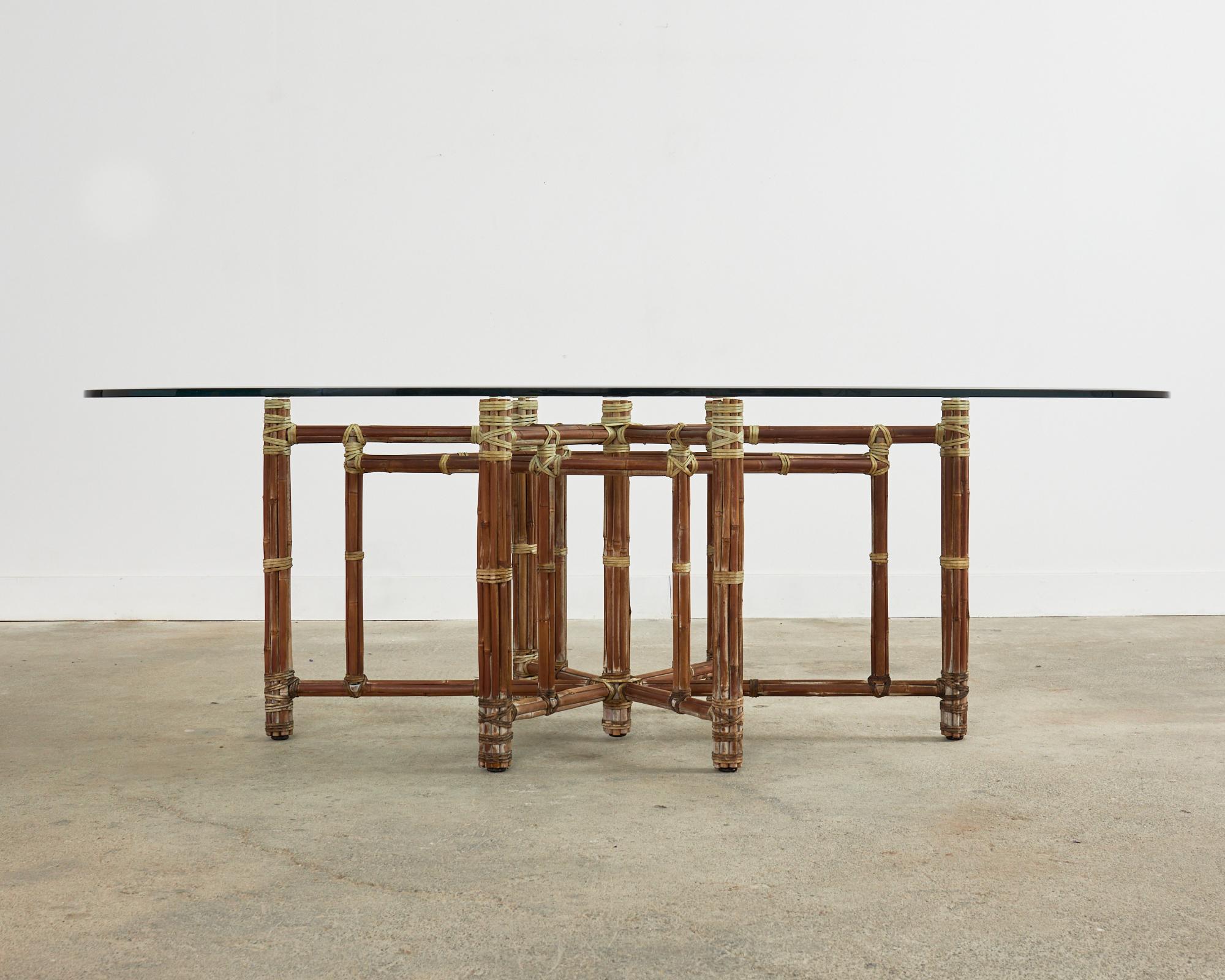Table de salle à manger ovale organique et moderne McGuire en rotin et bambou en vente 12
