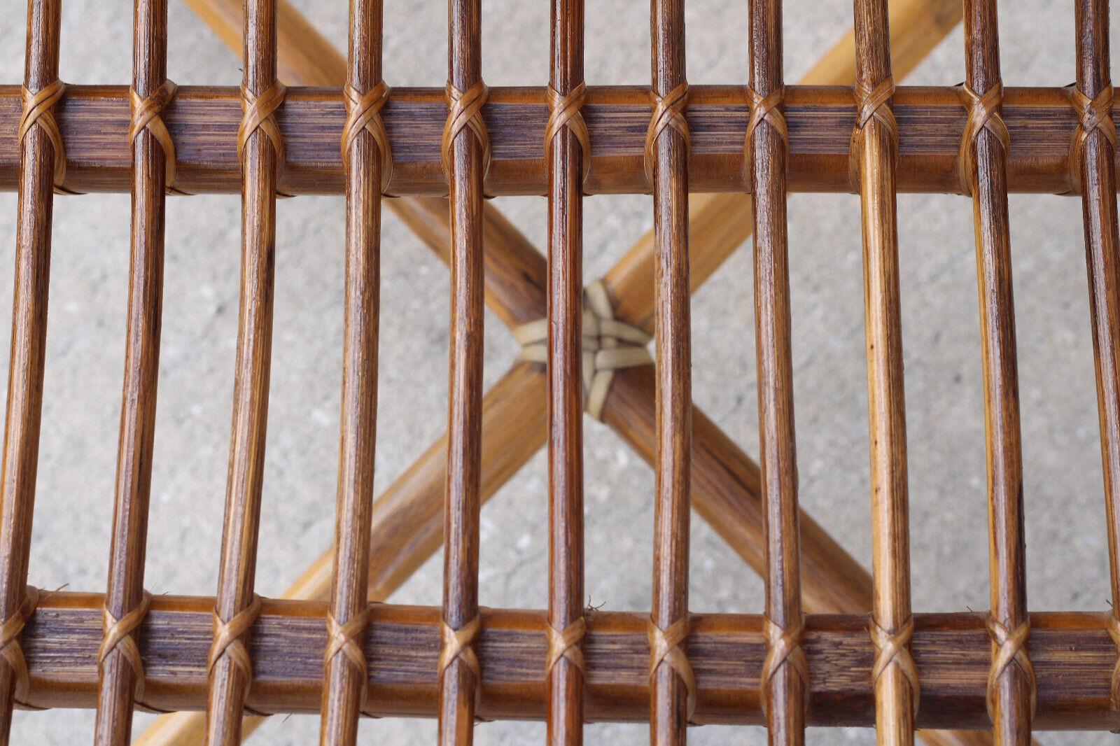 McGuire - Poltrone moderne organiche in rattan con schienale a canne di bambù, una coppia in vendita 3