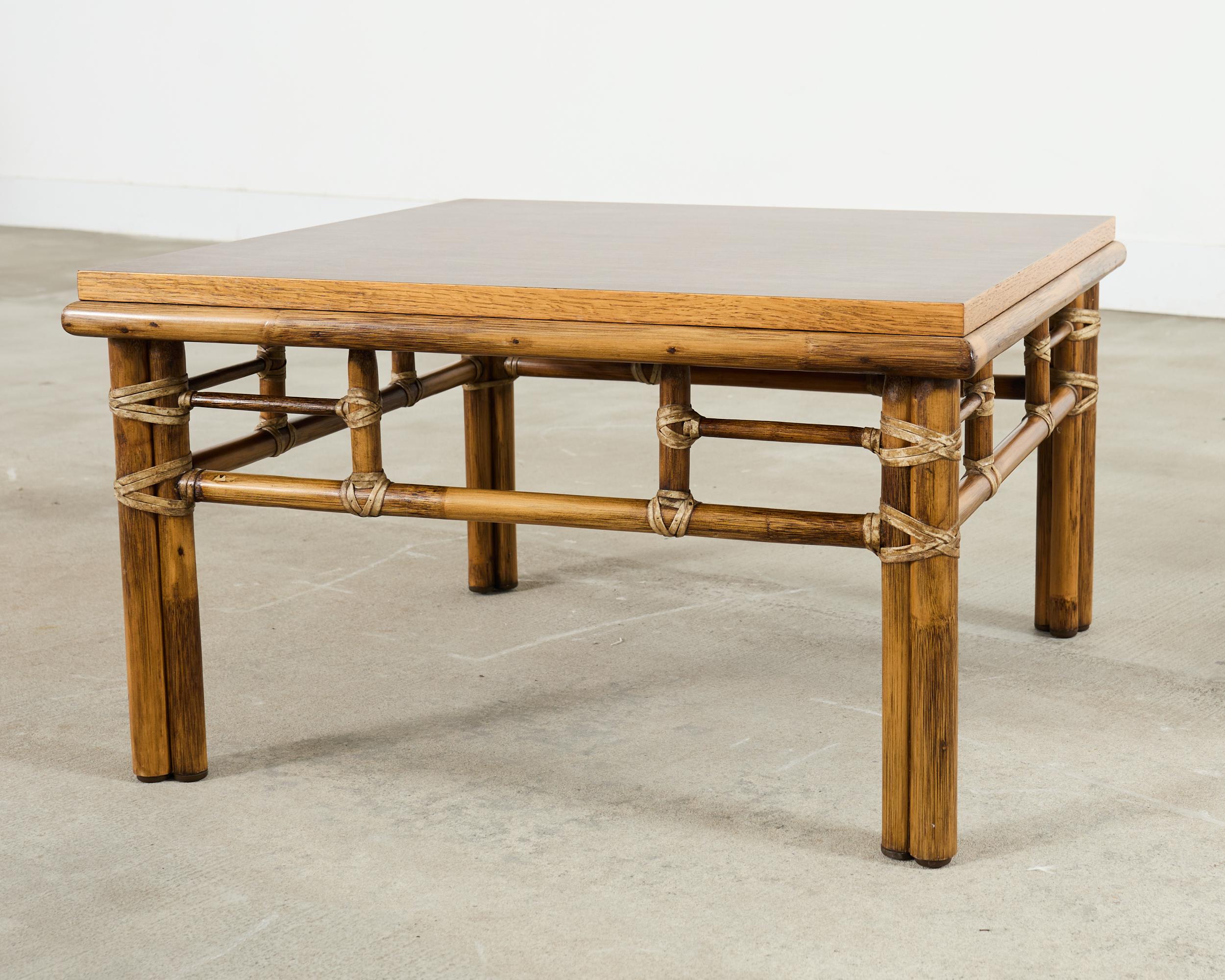 Organique McGuire Organic Table basse cocktail moderne en rotin Oak Oak en vente