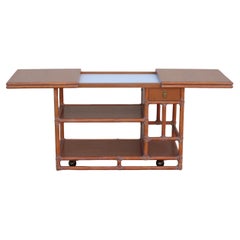 Carrello da portata di metà secolo McGuire in rattan, bambù e Oak con piano allungabile