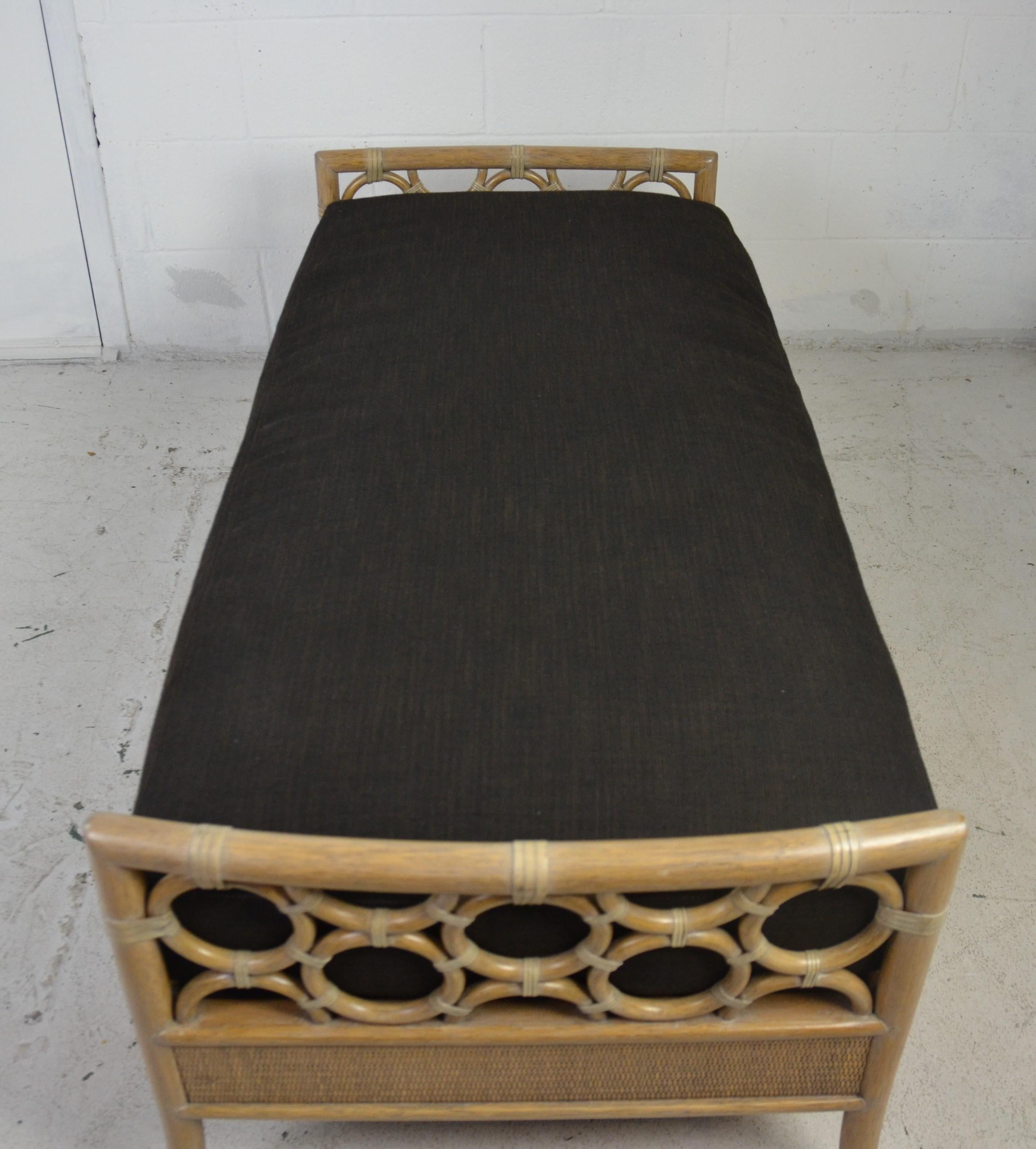 Laura Kirar for McGuire Rattan Ring Bench In Good Condition In Pomona, CA