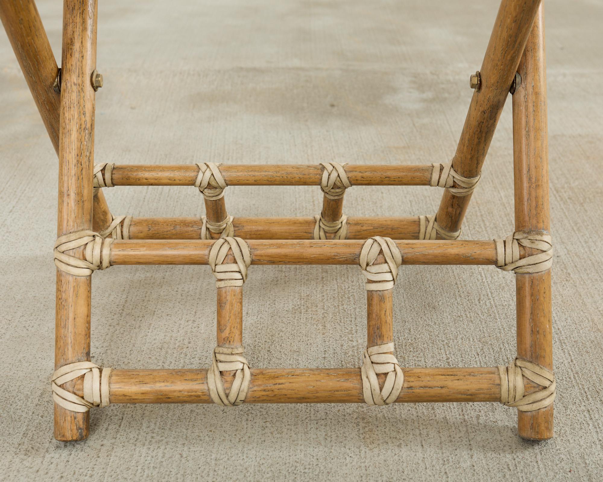 Table à boire pliante McGuire en rotin Oak Oak Campaigner Style en vente 4