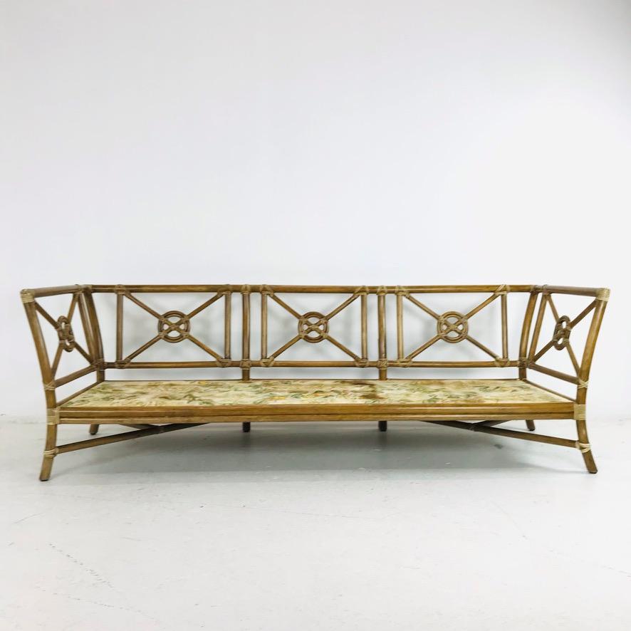 McGuire Rattan-Sofa (Moderne der Mitte des Jahrhunderts) im Angebot