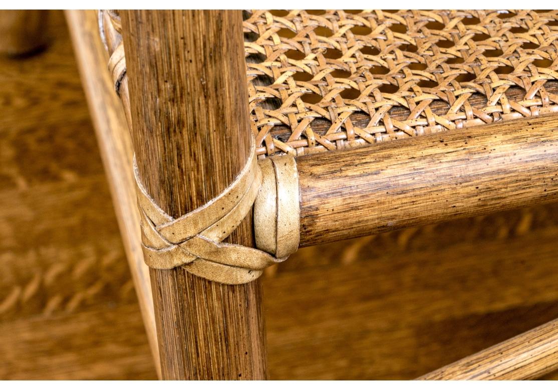McGuire Rattan-Beistelltisch mit Glasplatte und target-Design-Glasplatte im Angebot 2