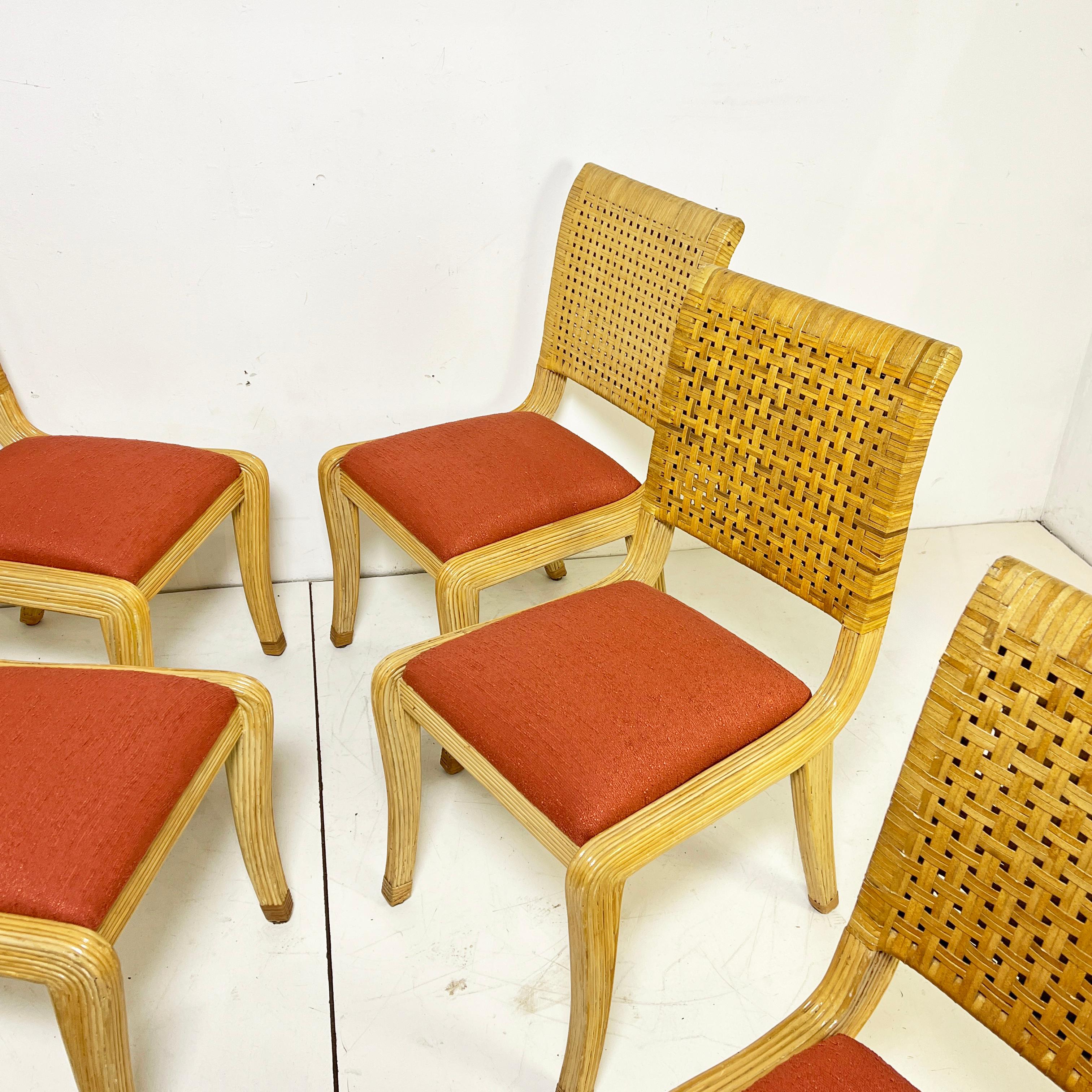 Postmoderne Ensemble de six chaises de salle à manger en roseau et canne, style McGuire, circa 1970 en vente