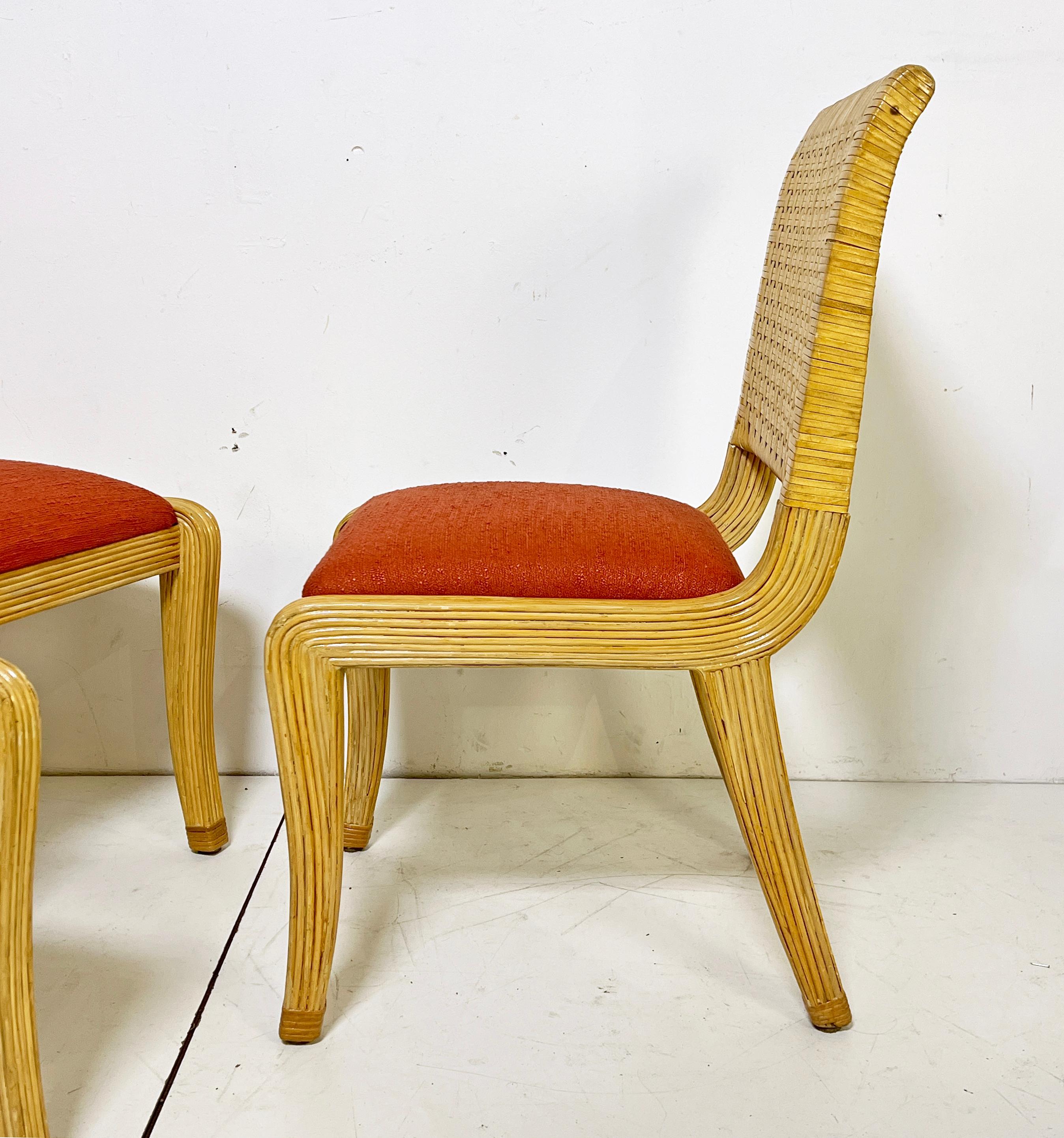 Fin du 20e siècle Ensemble de six chaises de salle à manger en roseau et canne, style McGuire, circa 1970 en vente