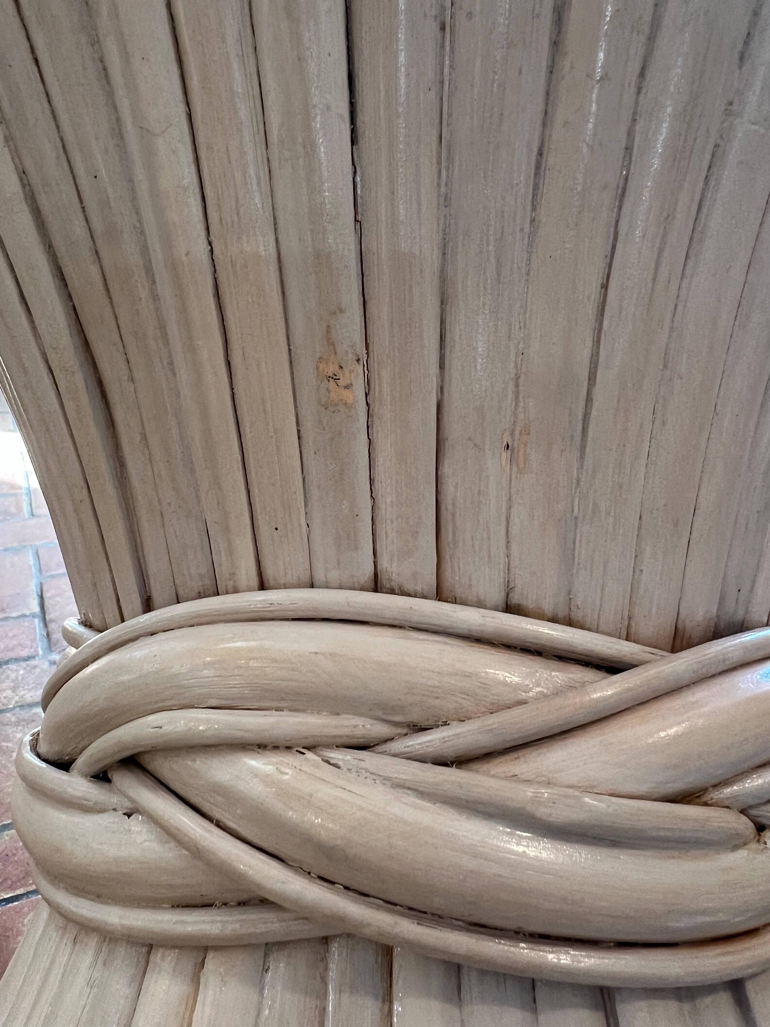 Table basse en rotin McGuire Wheat Chaff Coastal en vente 7