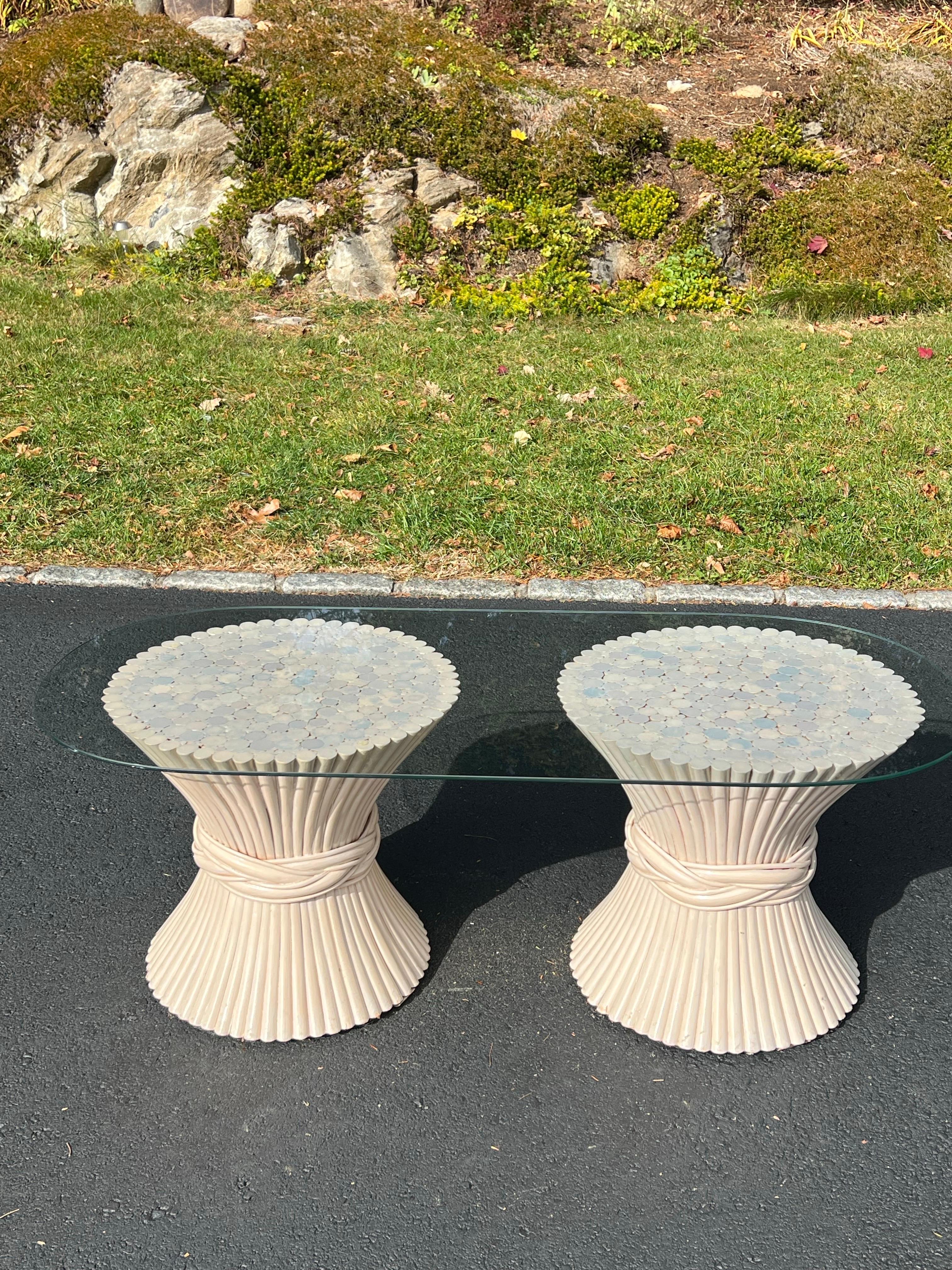 Hollywood Regency Table basse en rotin McGuire Wheat Chaff Coastal en vente