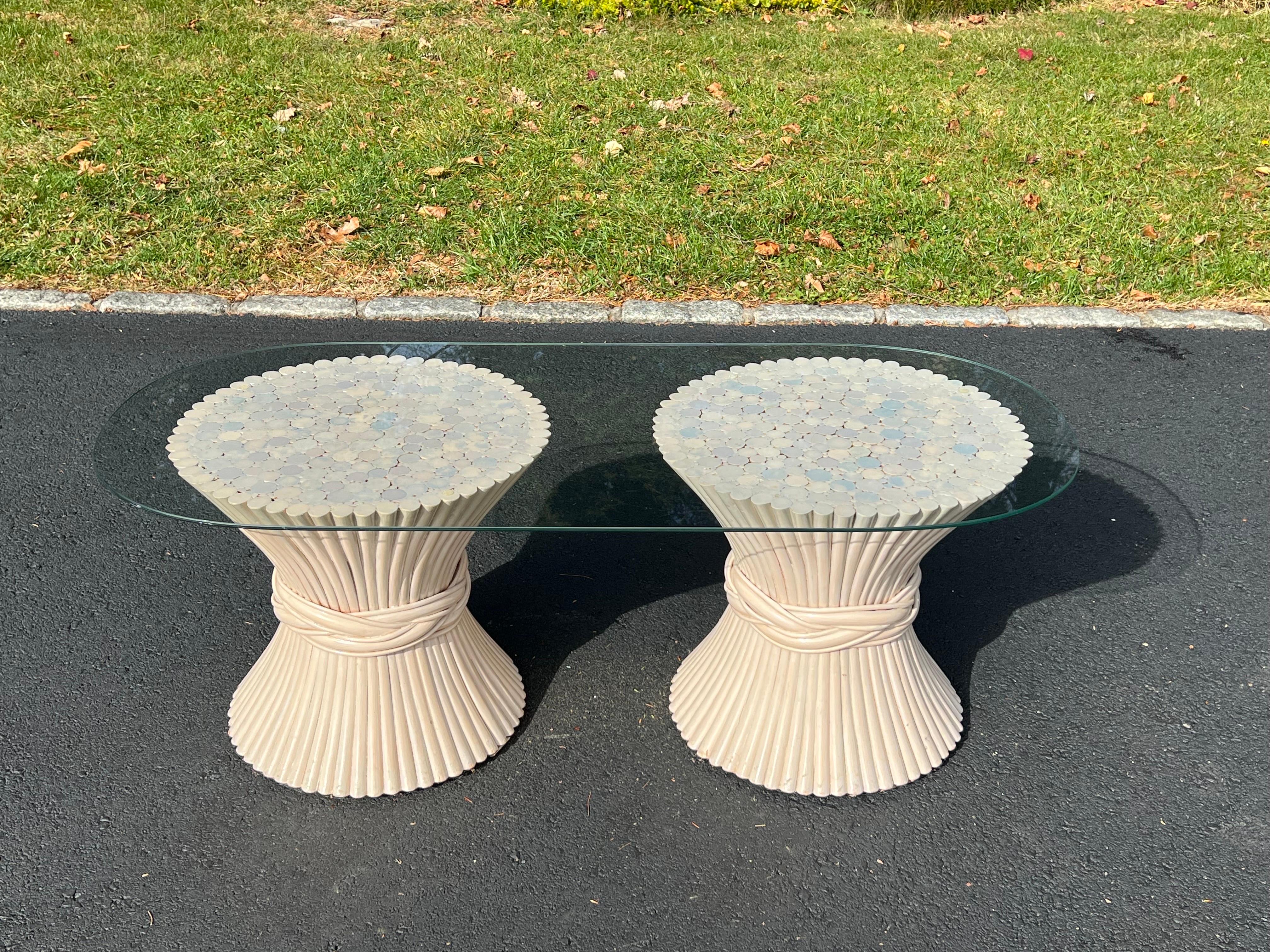 Table basse en rotin McGuire Wheat Chaff Coastal Bon état - En vente à Redding, CT