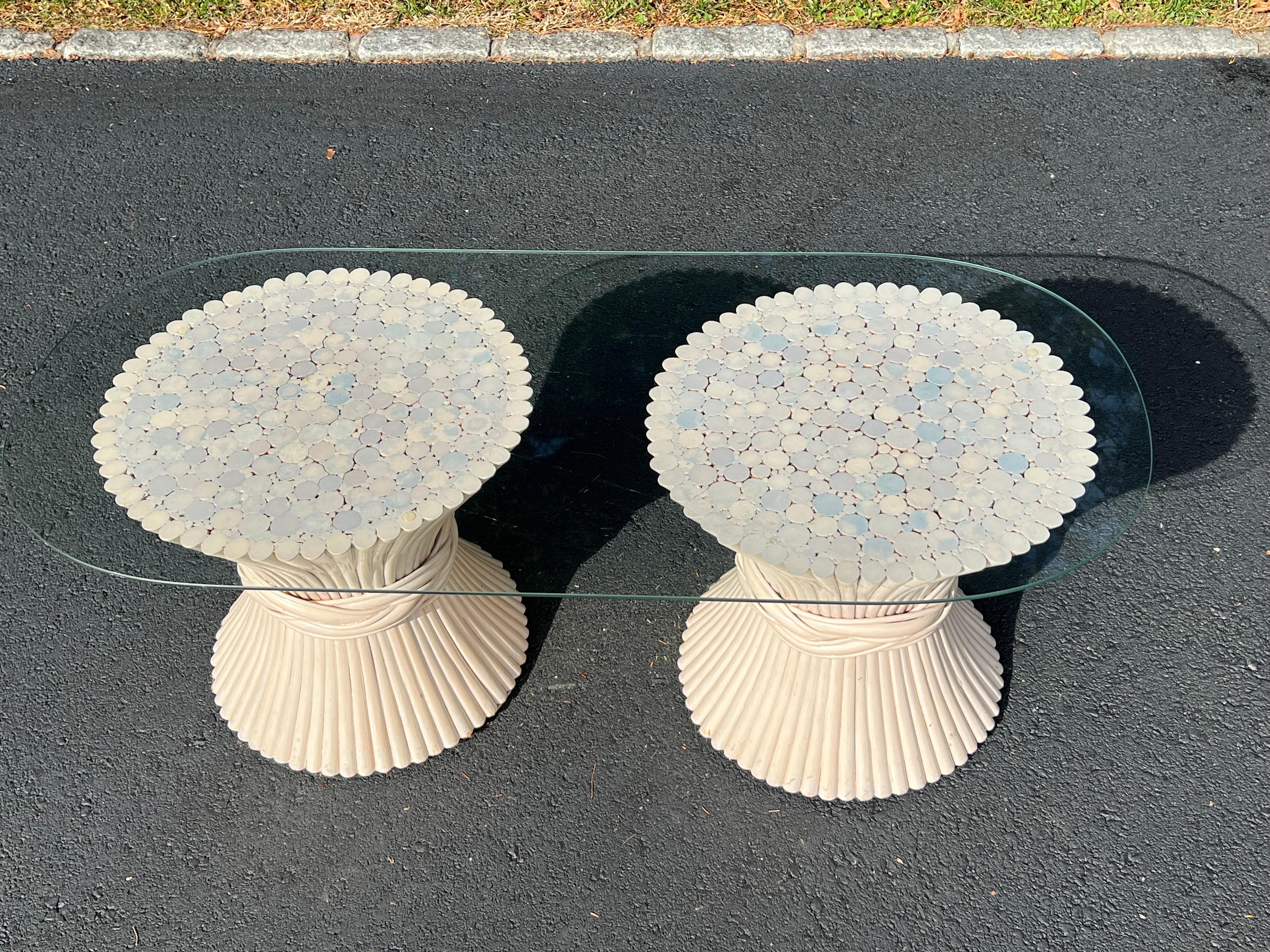 Table basse en rotin McGuire Wheat Chaff Coastal en vente 2