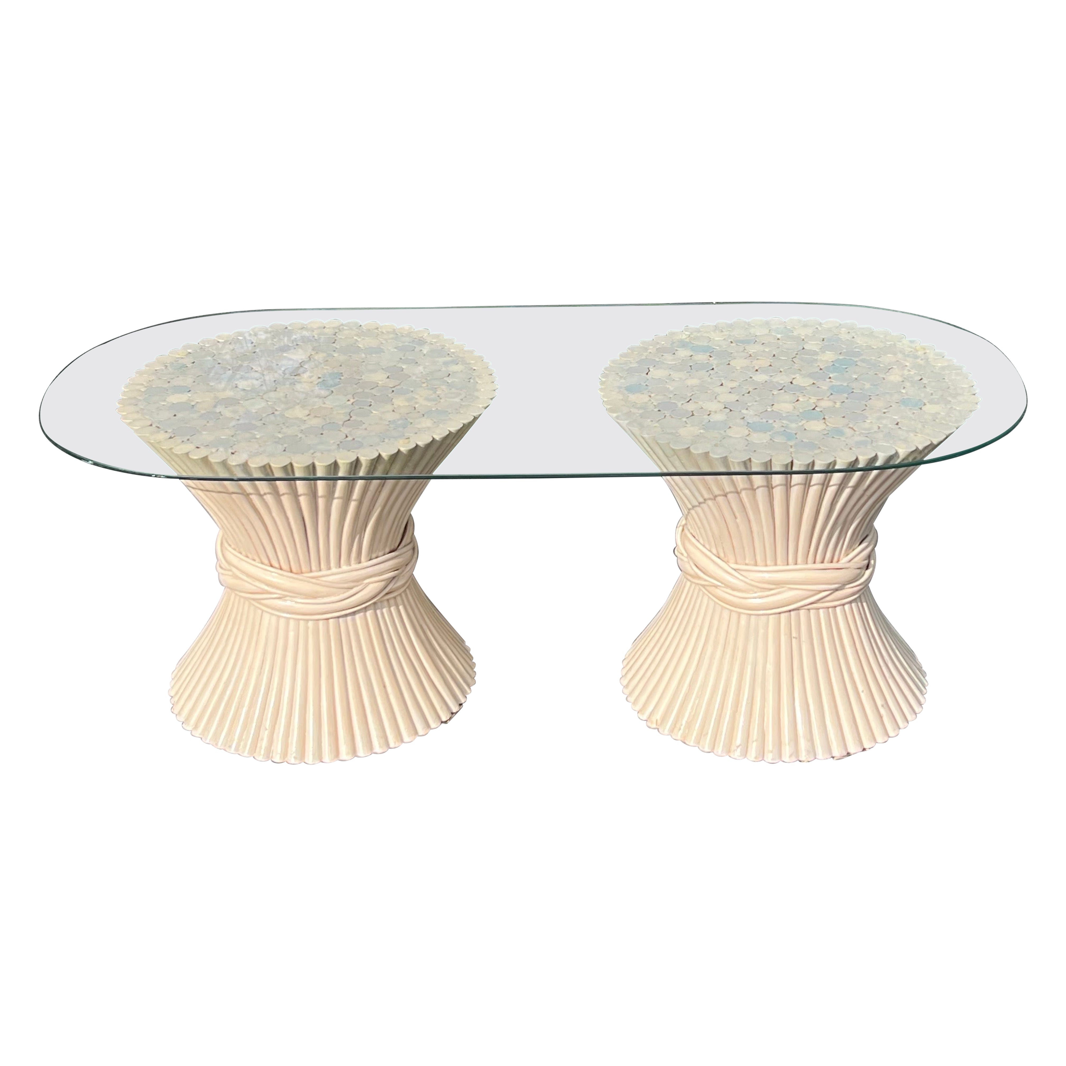 Table basse en rotin McGuire Wheat Chaff Coastal en vente
