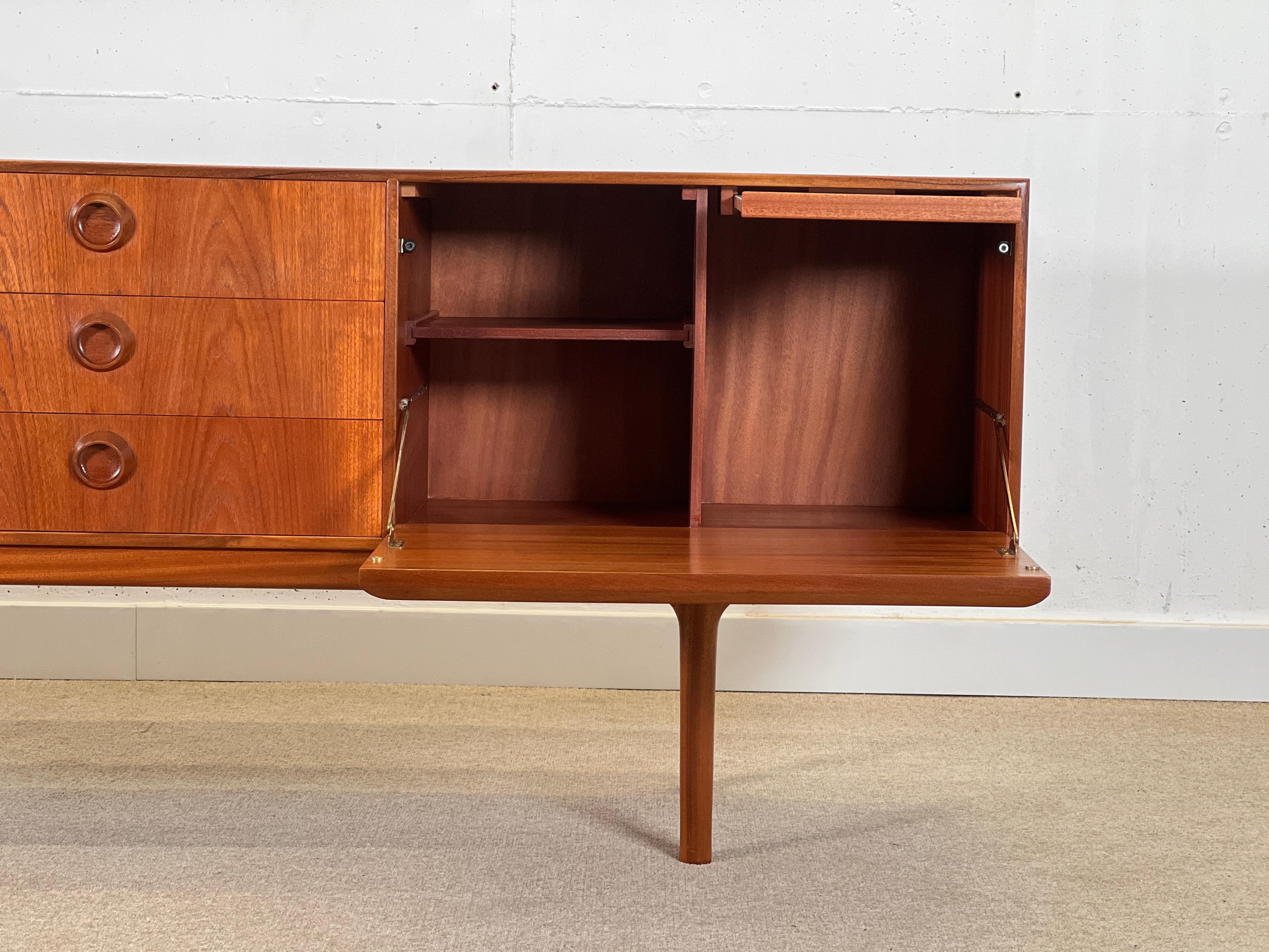 mcintosh sideboard models