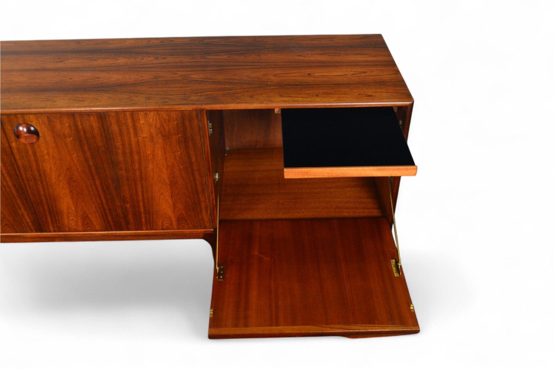 McIntosh Dunotter Credenza aus brasilianischem Palisanderholz im Zustand „Gut“ im Angebot in Berkeley, CA