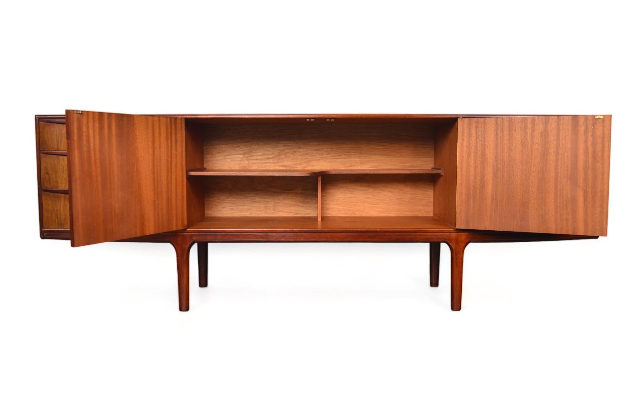 Mid-Century Modern Mcintosh Dunotter Credenza In Rosewood For Sale