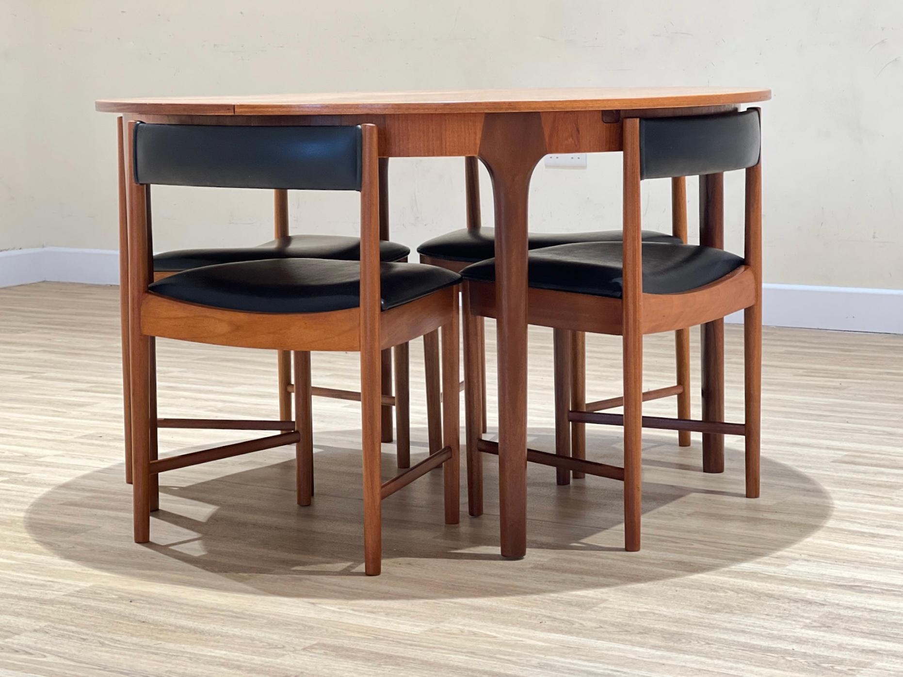 Mid-Century Modern McIntosh Set of a Circular table and chairs