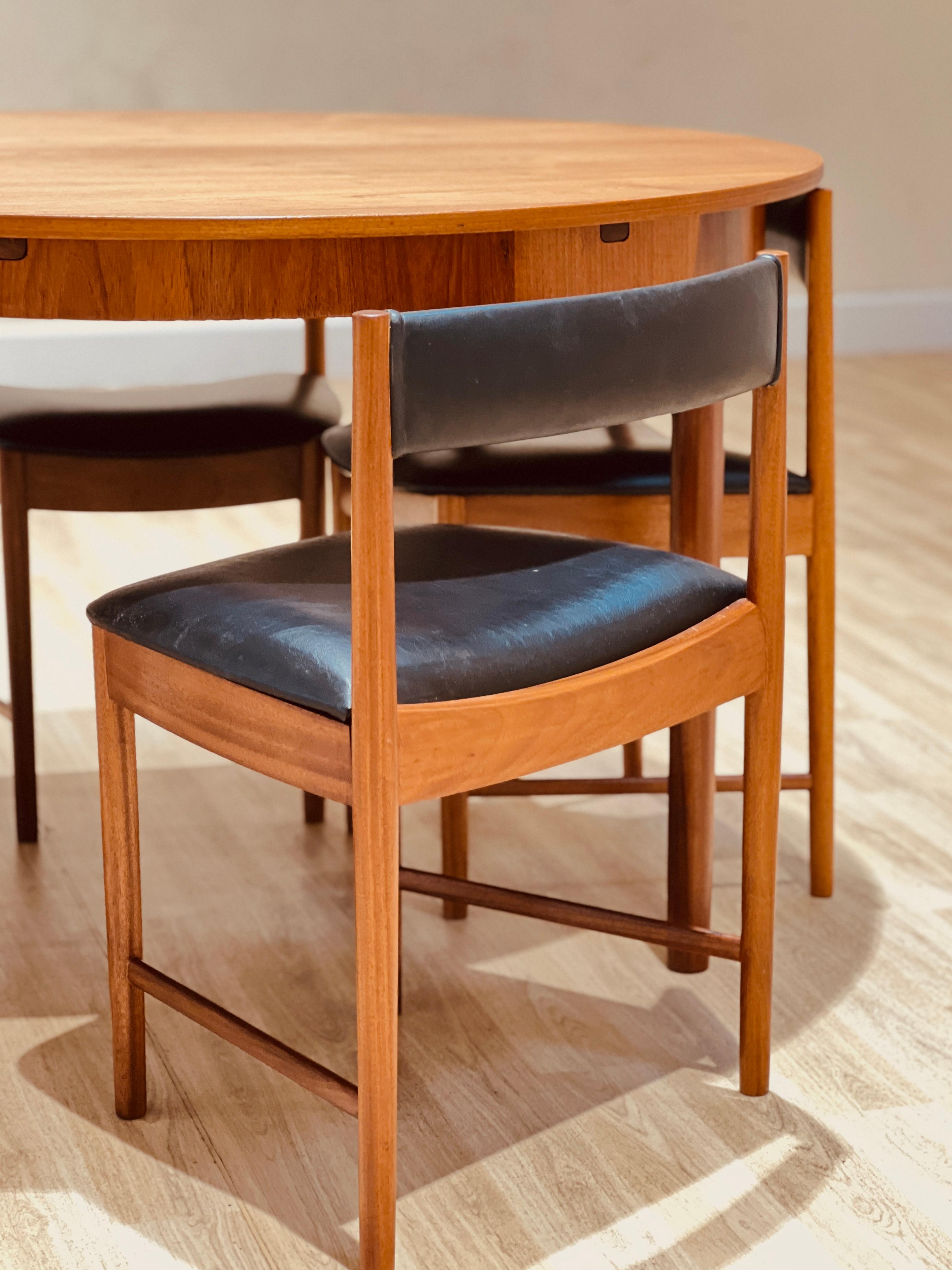 Teak McIntosh Set of a Circular table and chairs