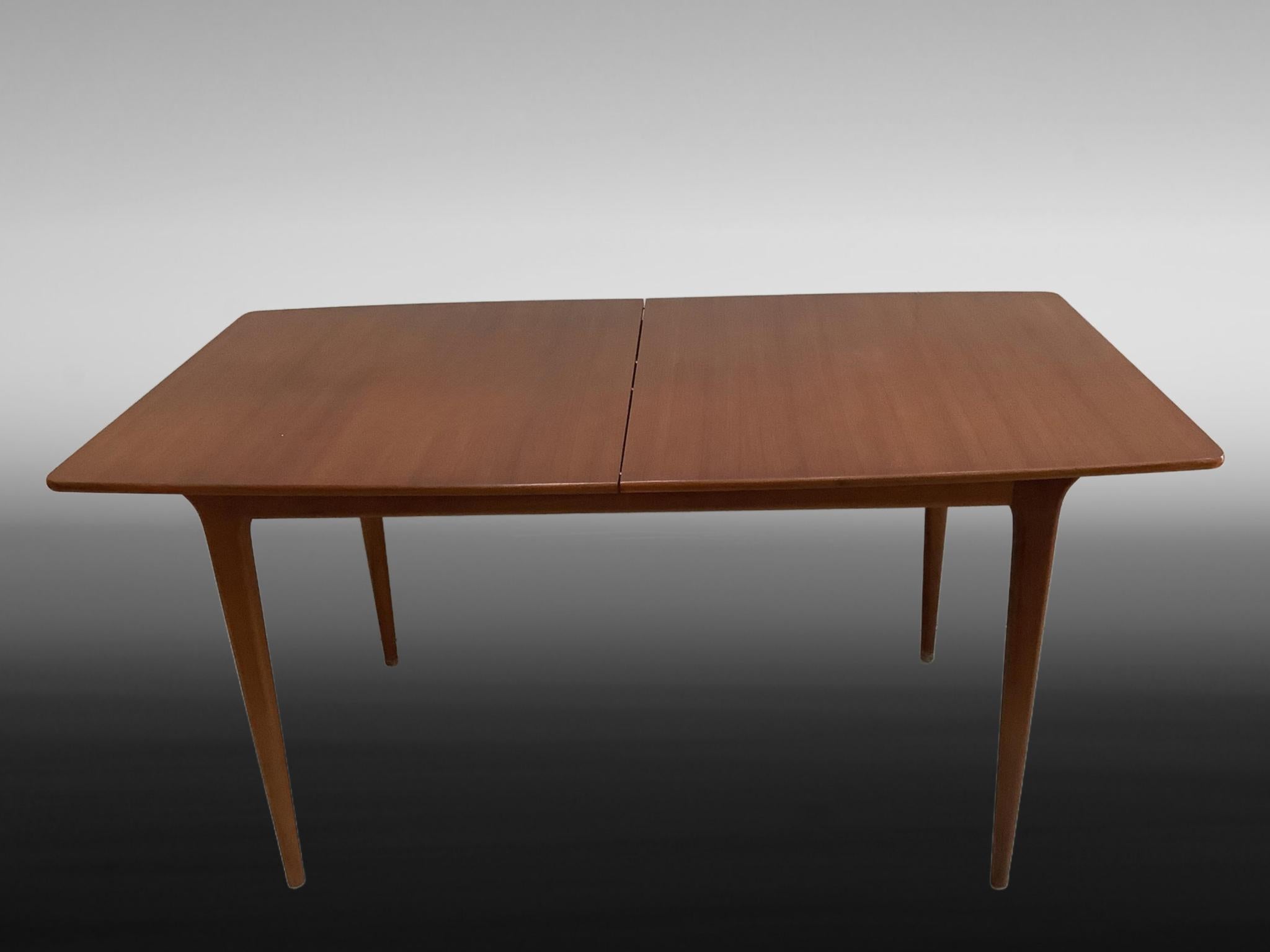 McIntosh T2 Extending Dining Table designed by Tom Robertson for A.H. McIntosh 4