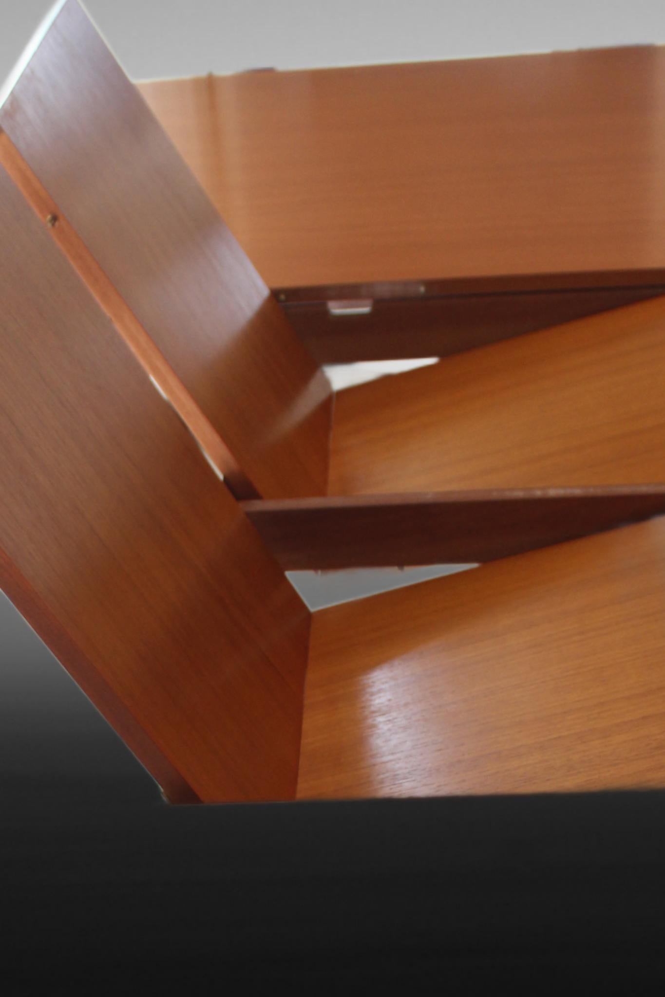 Travail du bois McIntosh T3 Table à manger extensible en teck en vente