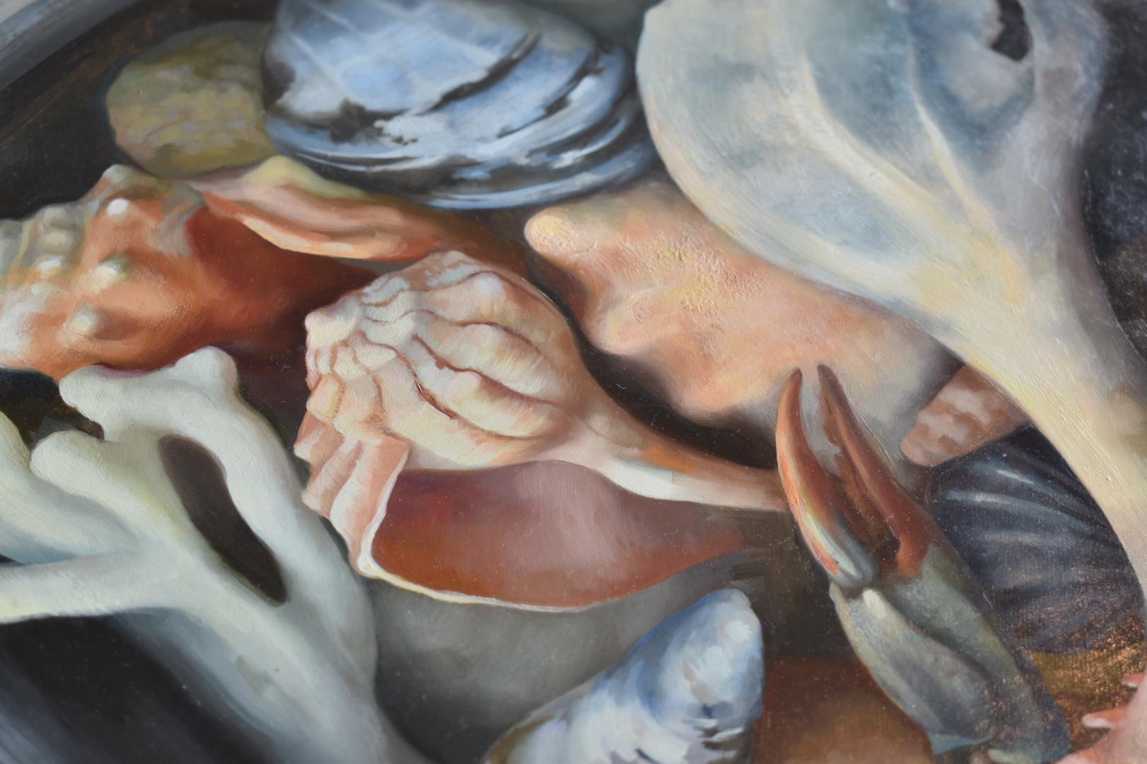 Large Bowl of Shells - Painting de McKenzie West