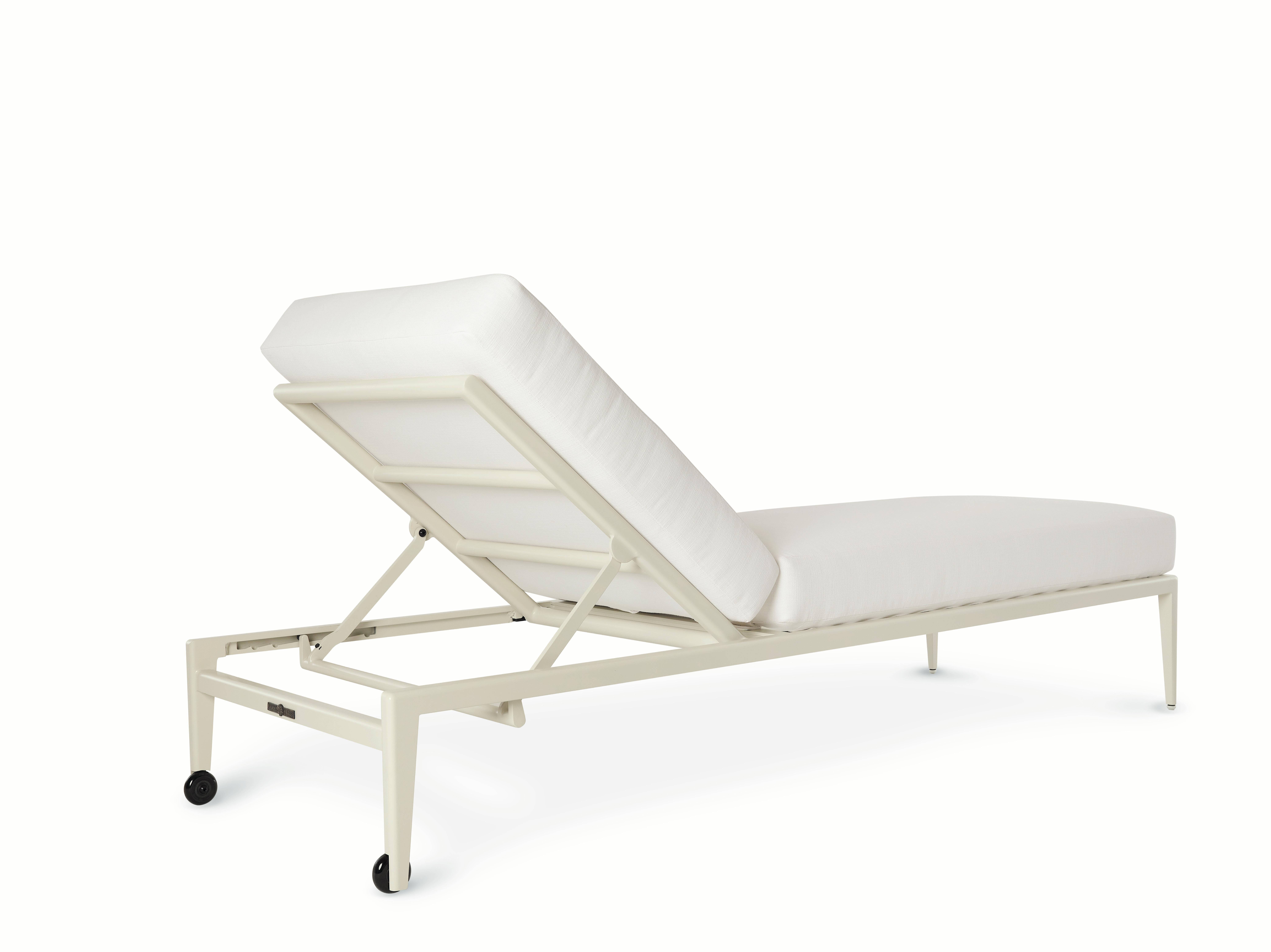 Welded McKinnon and Harris Outdoor Furniture deCamp Sun Chaise Classic White finish  For Sale