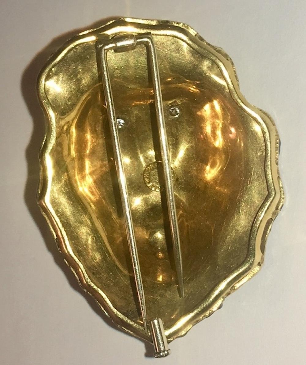 MCM 18 Karat Gold Enamel Lion Head Pin with Diamond Eyes Brooch For Sale 1