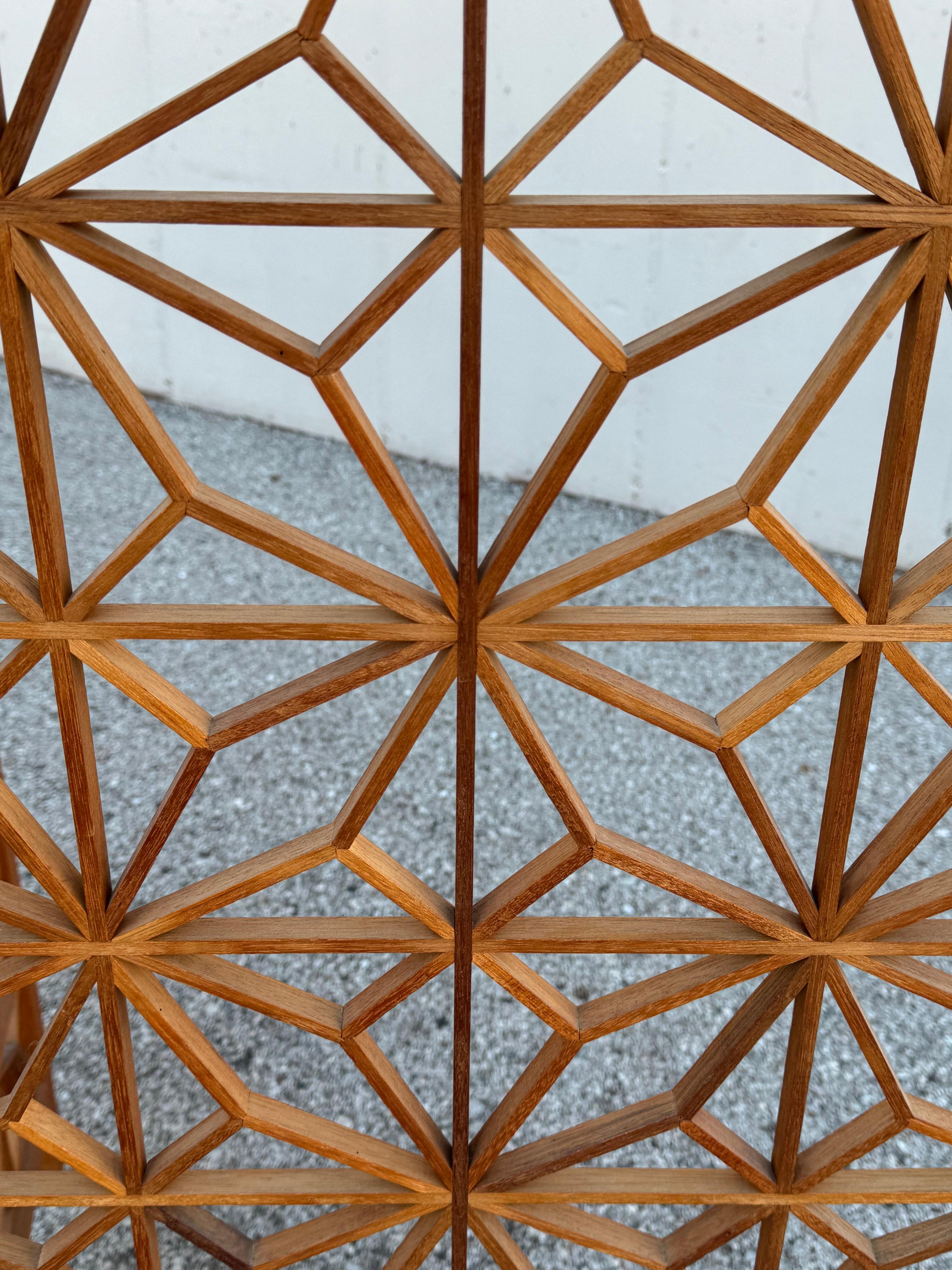 MCM 1960s Kumiko Sunflower Geometric Pattern 4 Panel Teak Screen - Room Divider (Séparateur de pièce) en vente 5