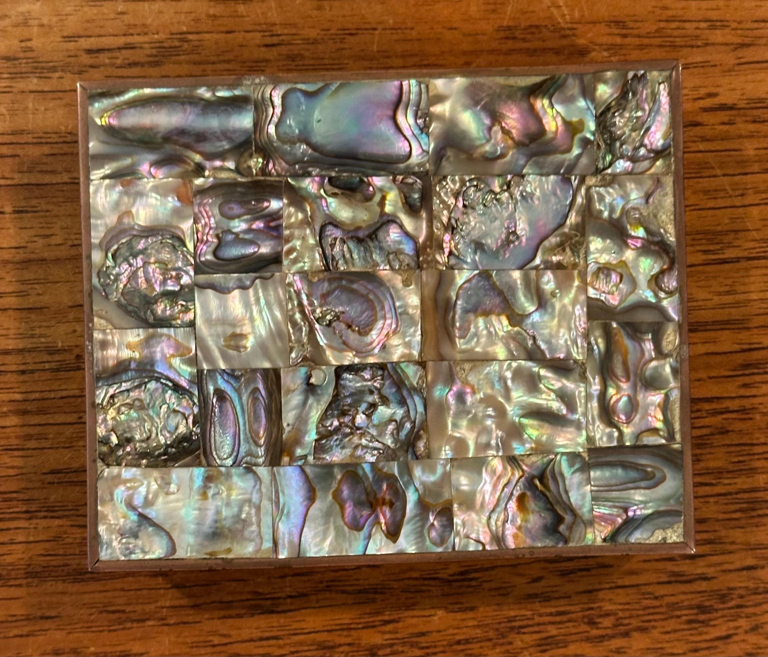MCM Abalone Shell and Brass Lidded Trinket Box in the Style of Los Castillios For Sale 9