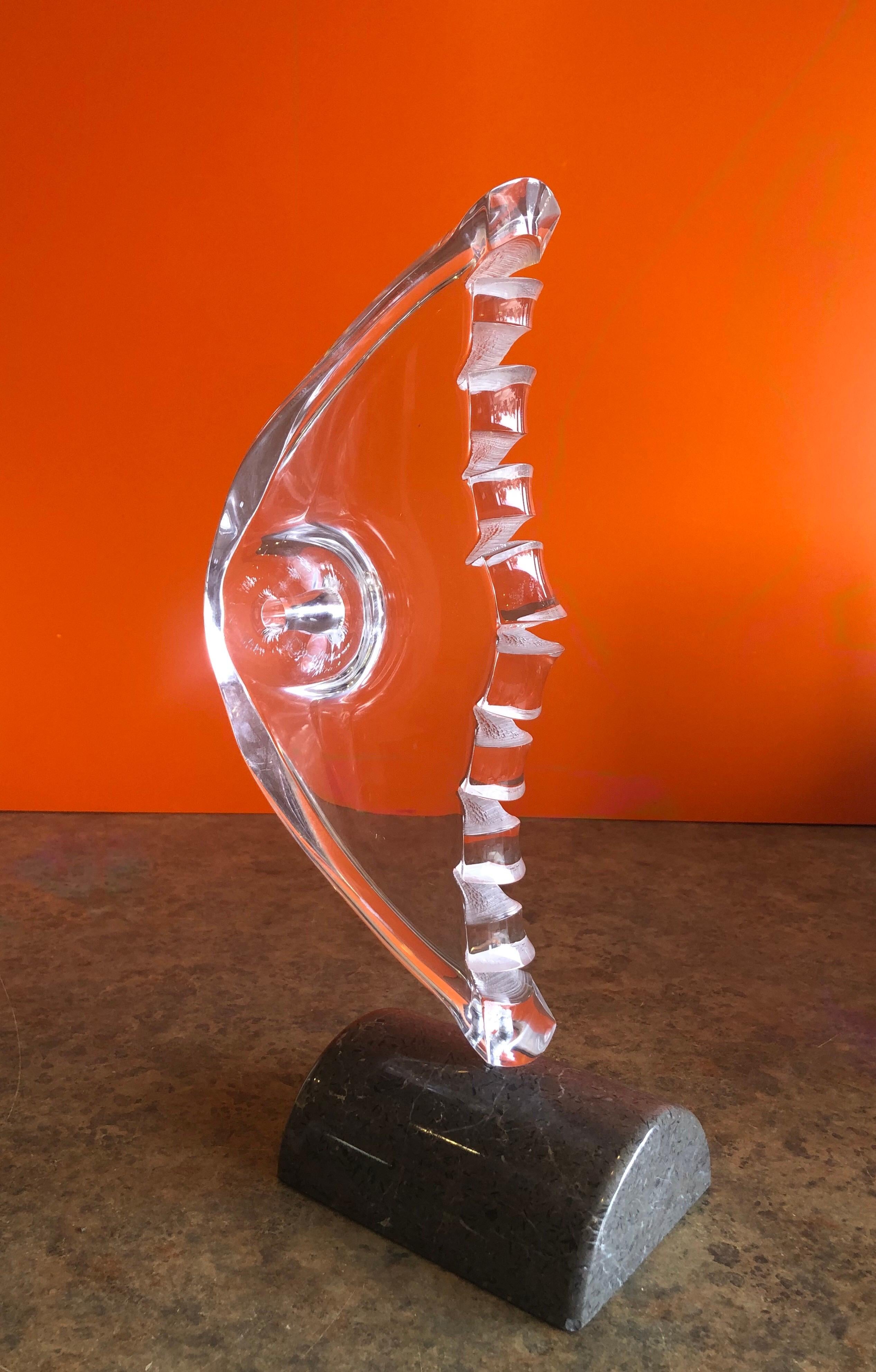 MCM Acrylic Fish Sculpture on Marble Base, Astrolite / Ritts Co. In Good Condition For Sale In San Diego, CA