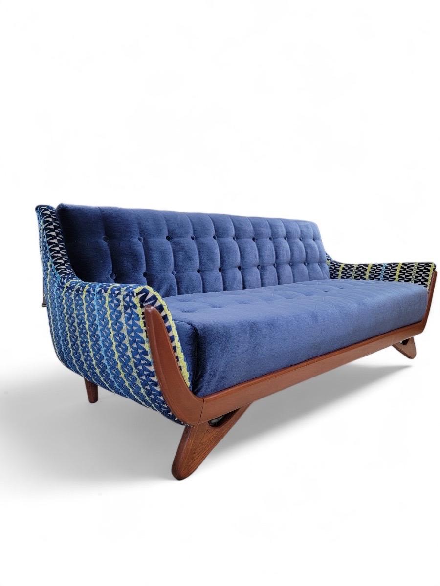 MCM Adrian Pearsall Stil Gondola Sofa & Clubsessel, neu gepolstert im Angebot 3