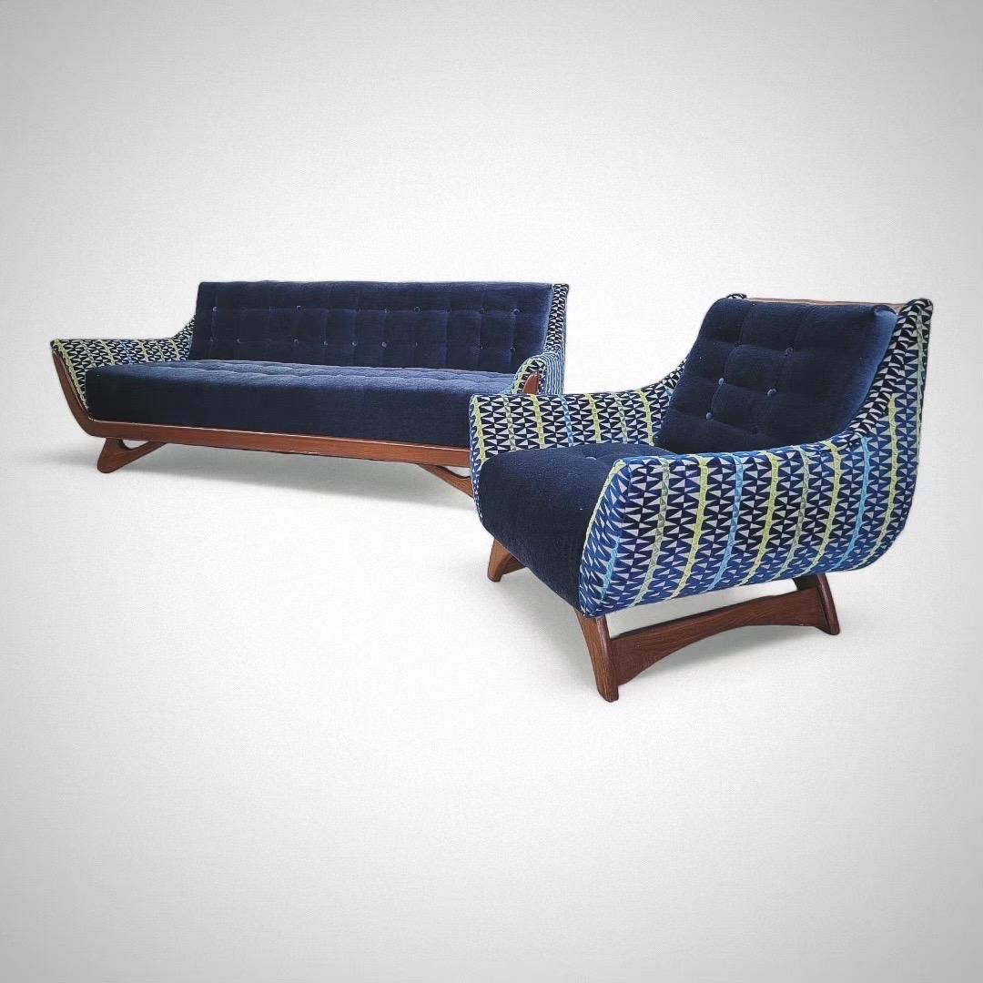 MCM Adrian Pearsall Stil Gondola Sofa & Clubsessel, neu gepolstert im Zustand „Gut“ im Angebot in Chicago, IL