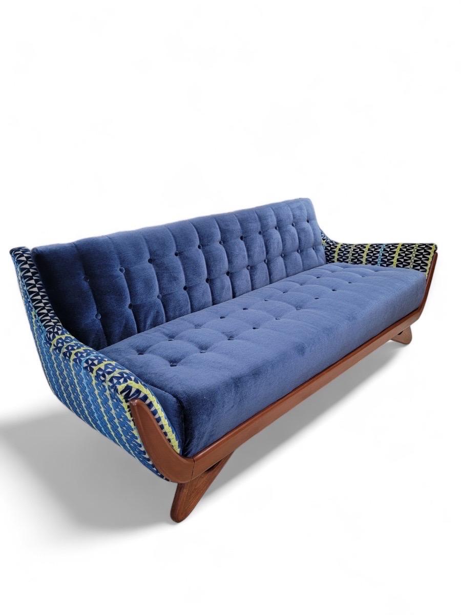 MCM Adrian Pearsall Stil Gondola Sofa & Clubsessel, neu gepolstert im Angebot 2