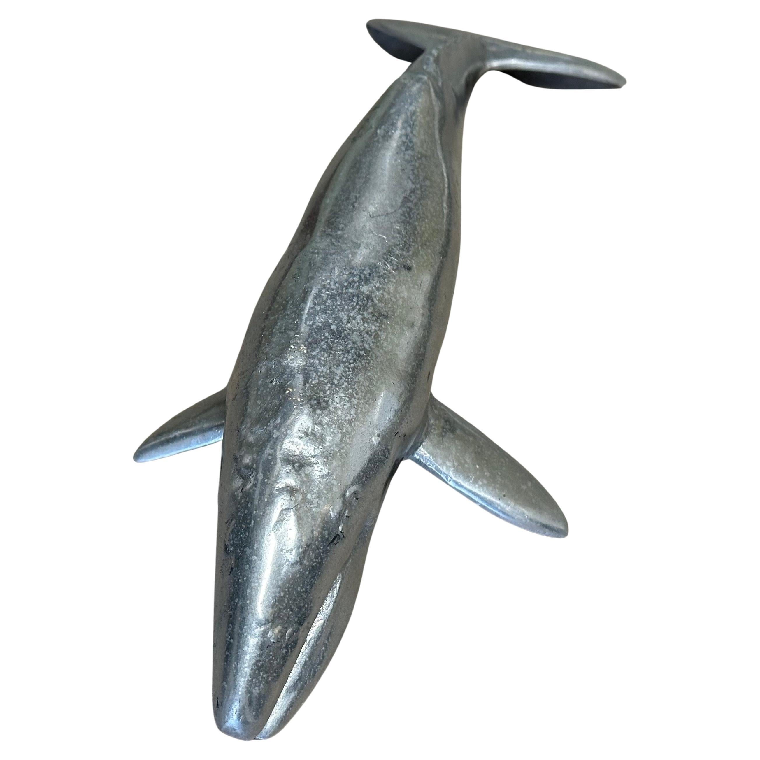 MCM Escultura / Pisapapeles de Aluminio Ballena en venta