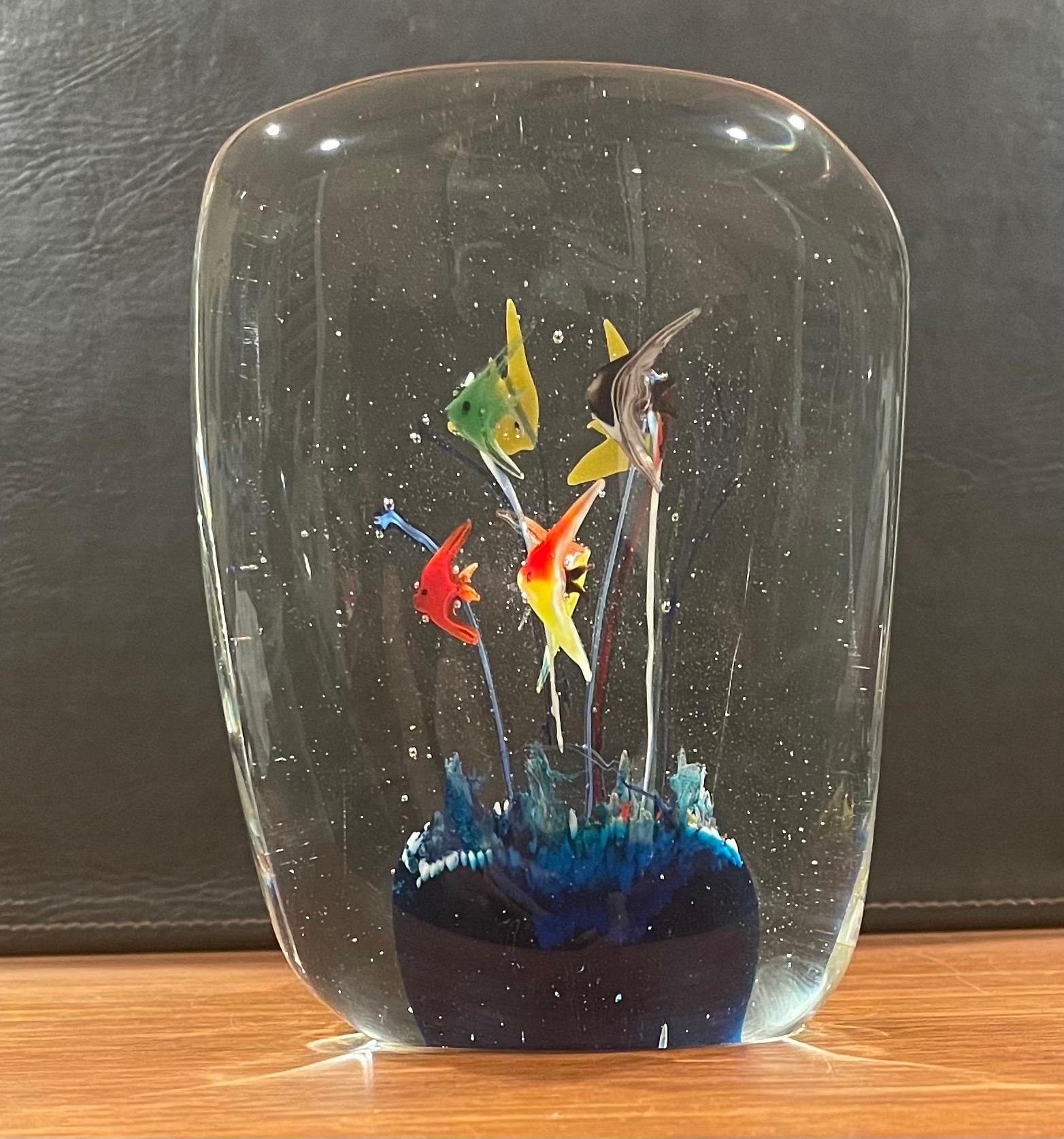 Verre brun MCM Art Glass Fish Aquarium Sculpture by Murano Glass en vente