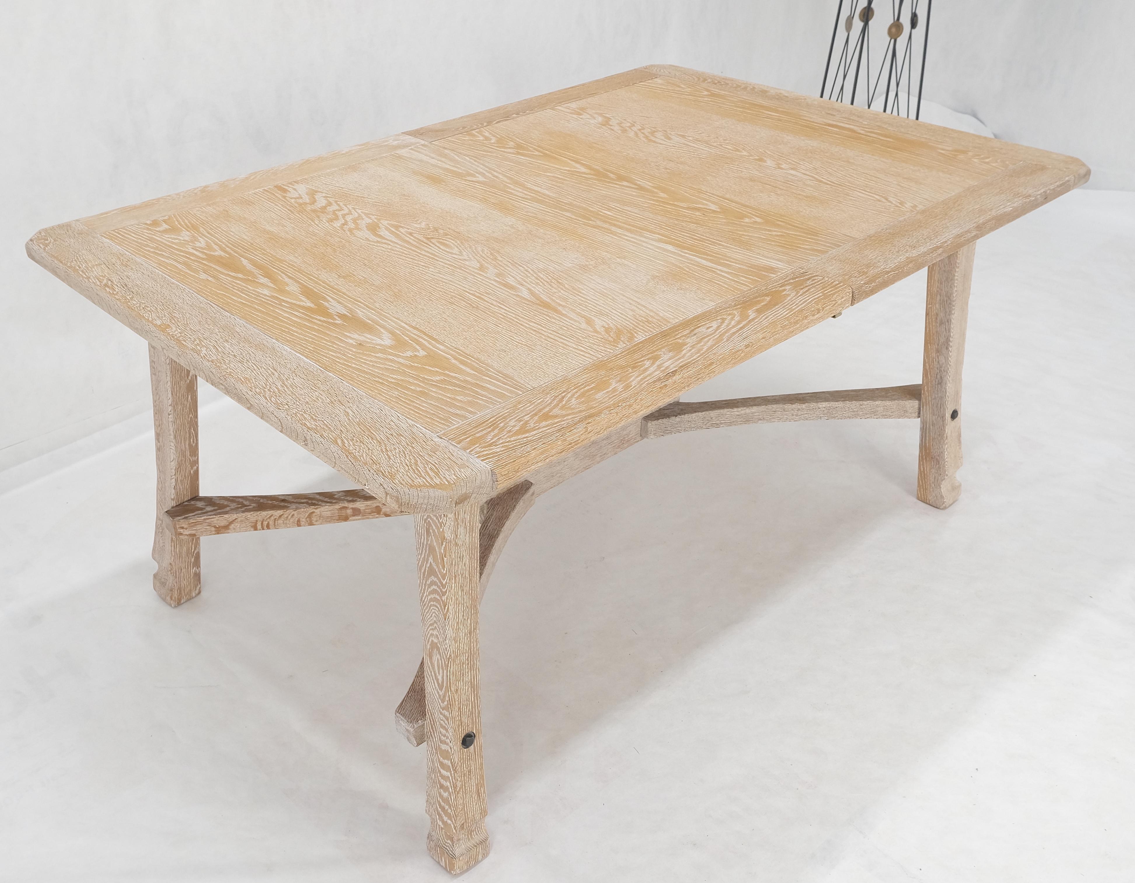 Cérusé Table de salle à manger MCM Arts & Crafts en chêne cérusé avec panneau de feuilles à rallonge de 12 pouces Mint en vente